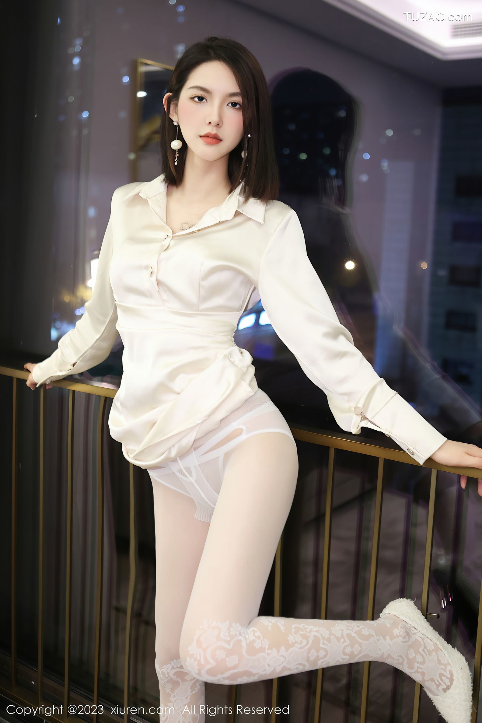 XiuRen秀人网-6393-乔一一-米色连衣短裙白色内衣-2023.03.10