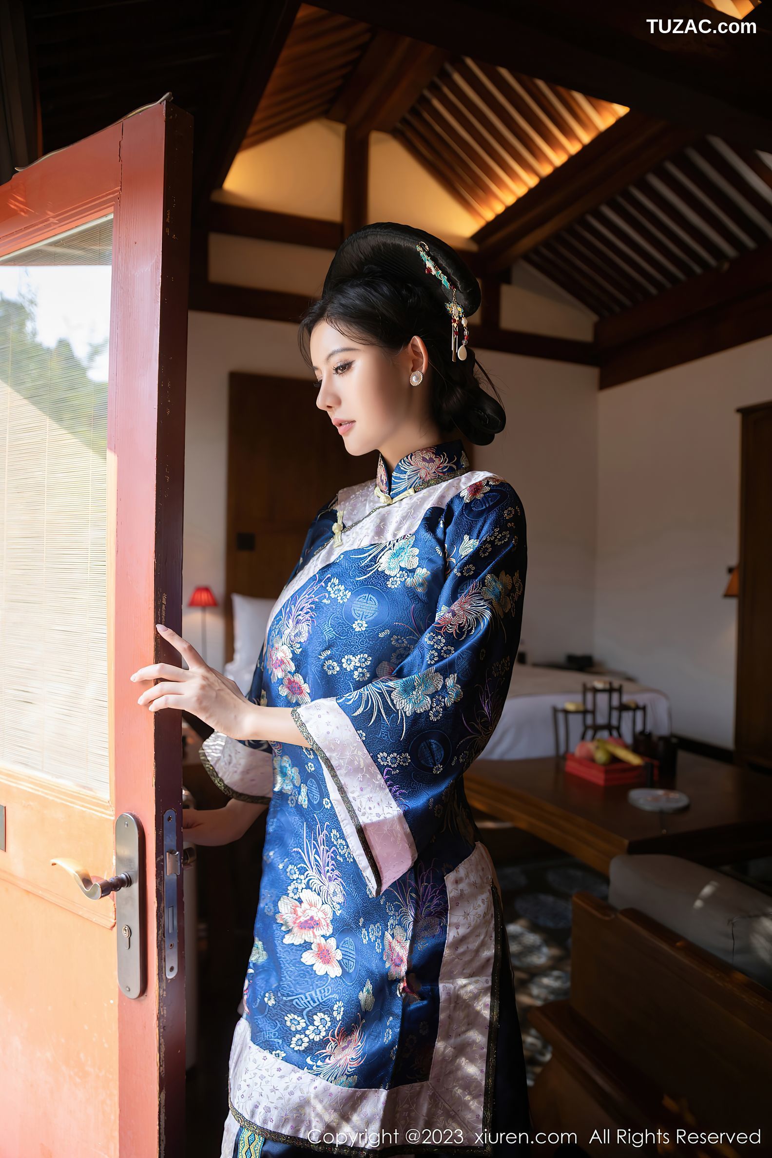 XiuRen秀人网-6398-就是阿朱啊-宫廷古装蓝色睡衣-2023.03.10