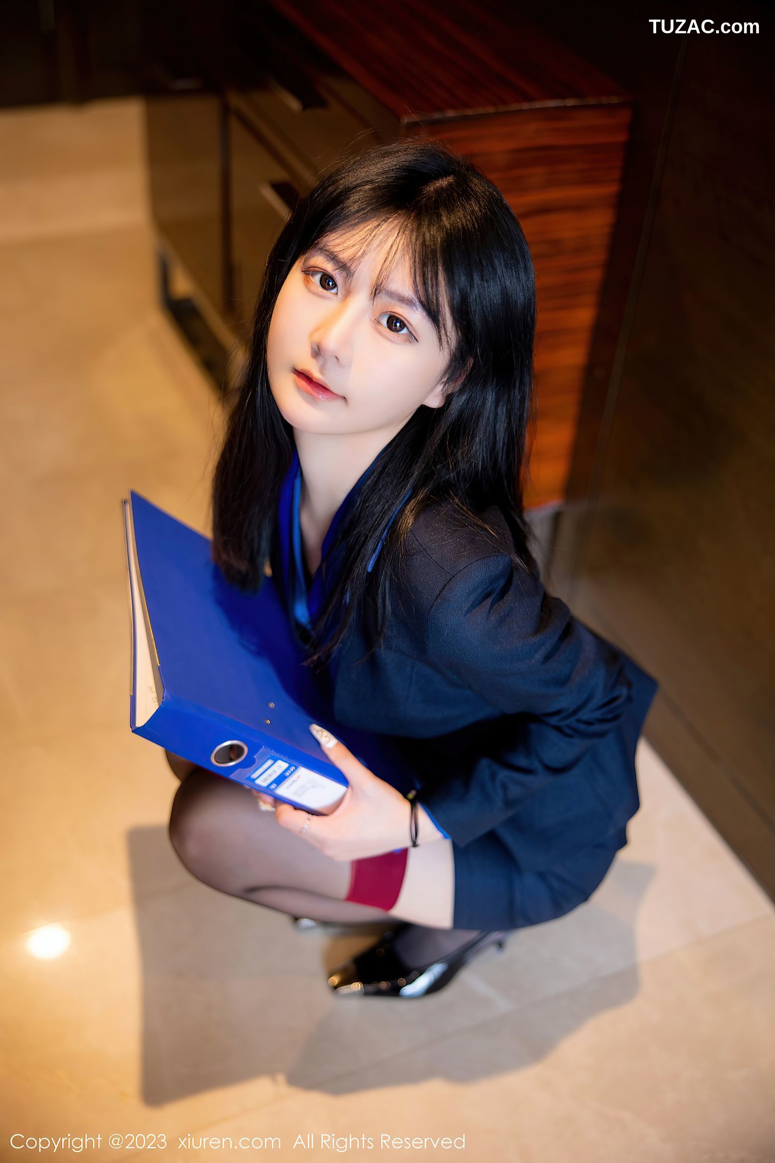 XiuRen秀人网-6407-谢小蒽-OL装制服紫色蕾丝内衣超薄黑丝-2023.03.13