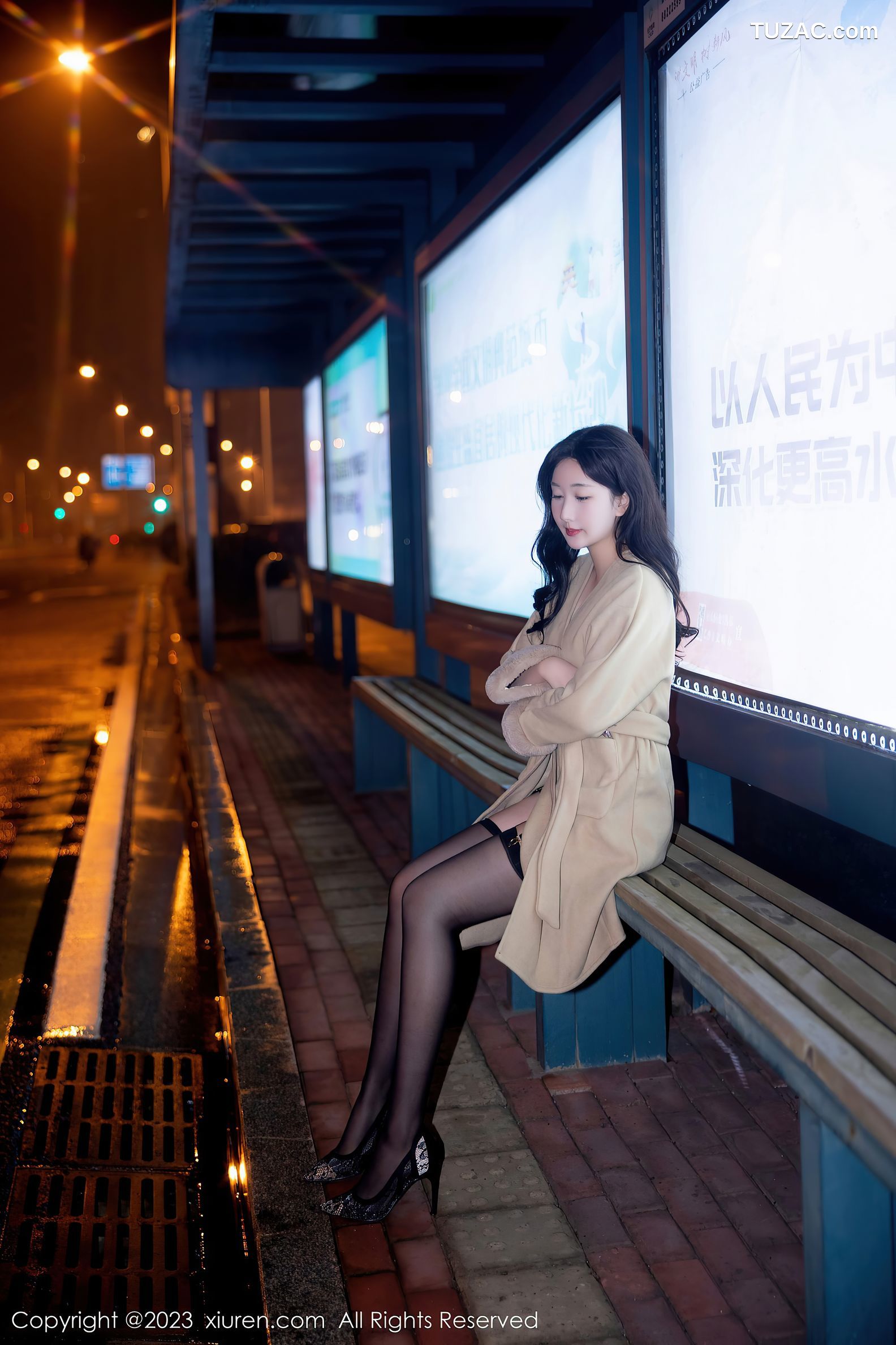 XiuRen秀人网-6424-江真真-米色外套蕾丝内衣黑丝吊带袜-2023.03.16