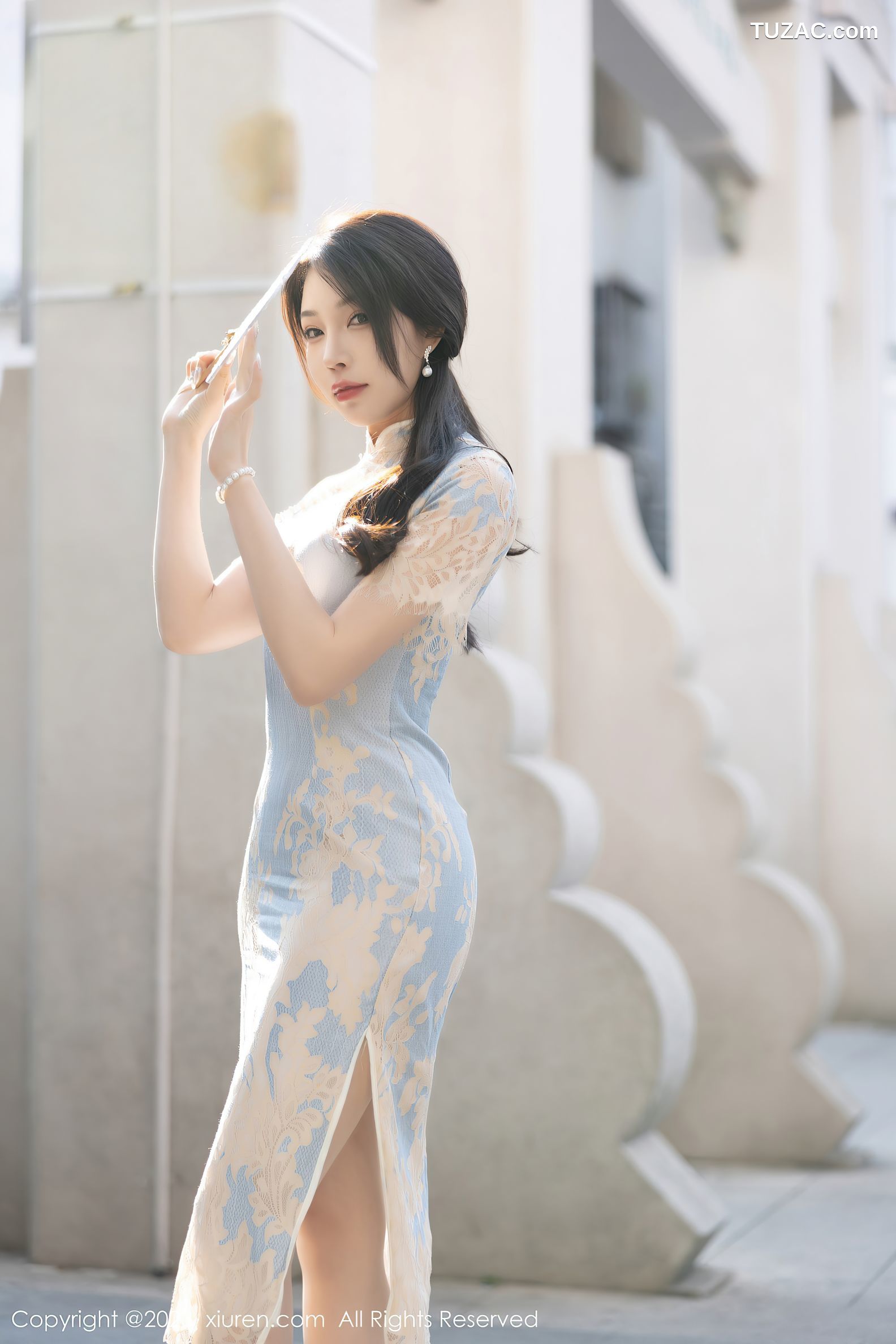 XiuRen秀人网-6434-徐莉芝Booty-浅色旗袍蓝浅色蕾丝内衣肉丝-2023.03.17