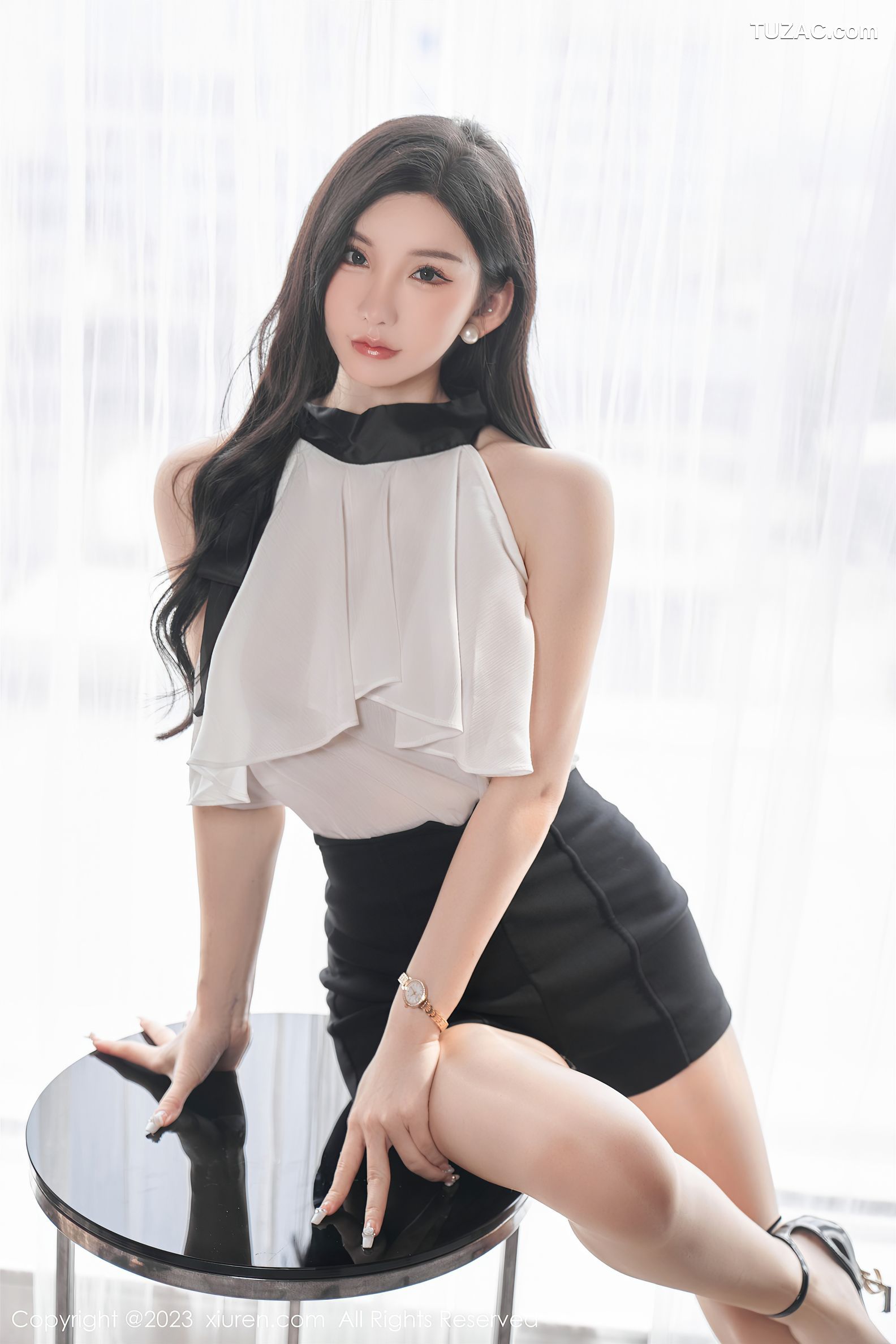 XiuRen秀人网-6435-周于希Sally-澳门旅拍白色薄纱服饰超薄肉丝-2023.03.17