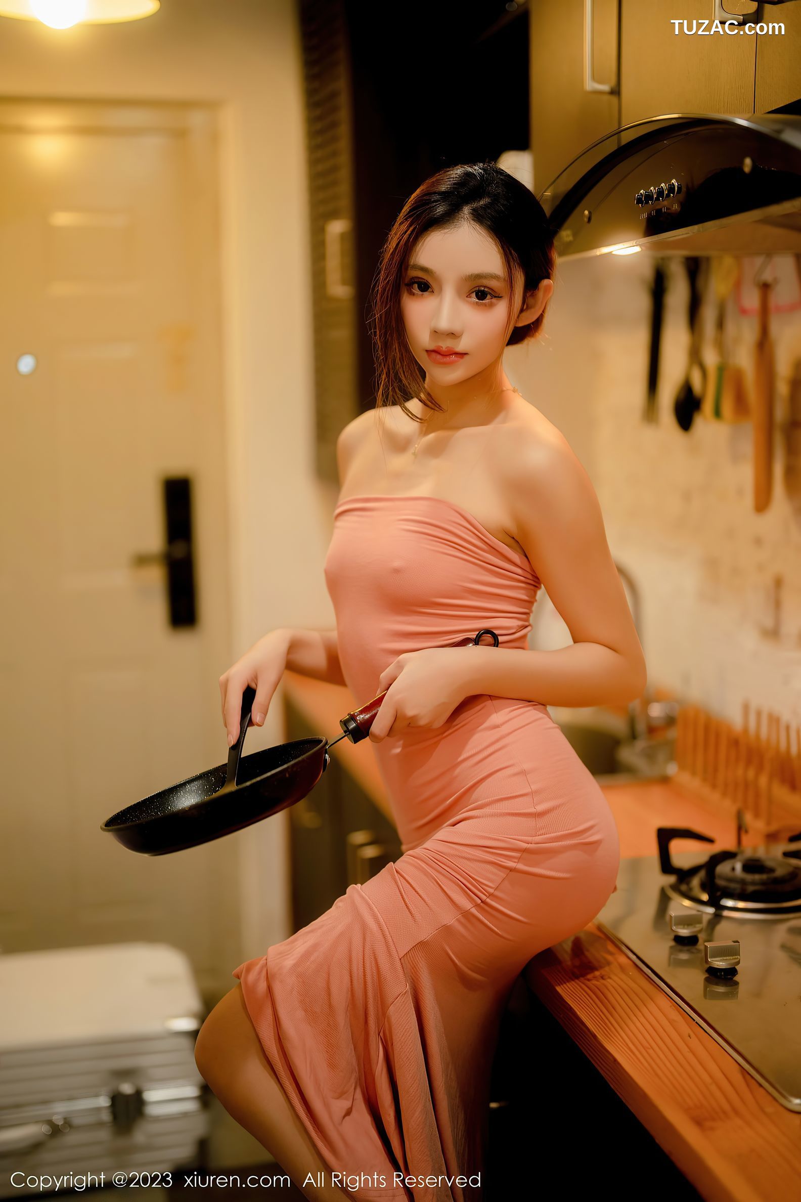 XiuRen秀人网-6437-加朵Babe-粉色露肩连衣裙真空-2023.03.20