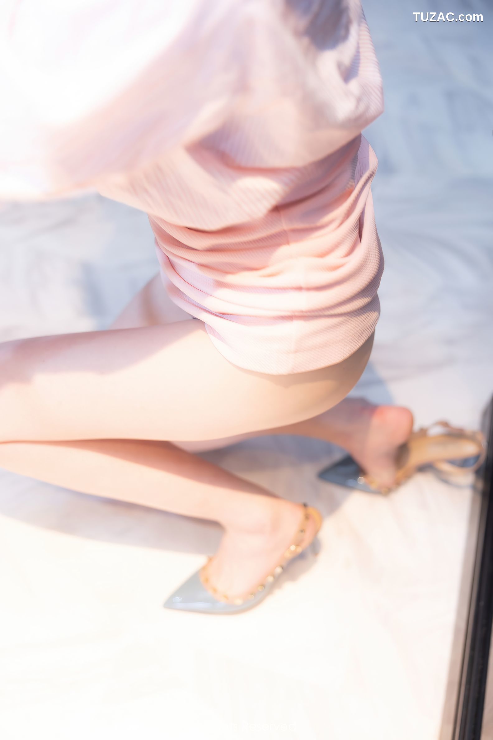 XiuRen秀人网-6451-Yoo优优-粉色上衣粉短裙黑色蕾丝内衣-2023.03.22