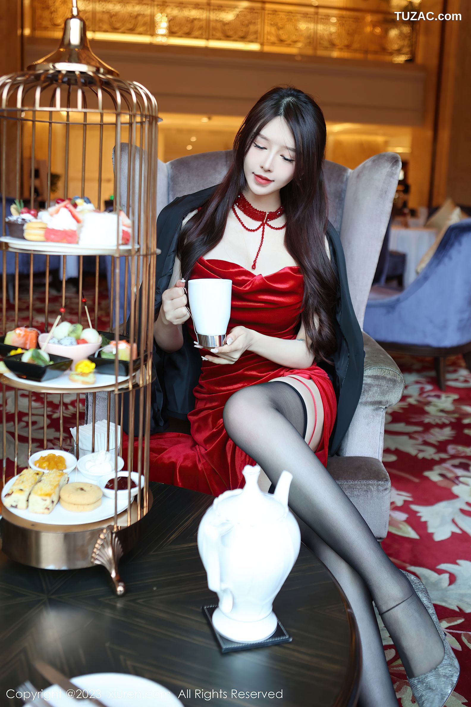 XiuRen秀人网-6460-玉兔miki-红色吊带长裙黑色蕾丝内衣-2023.03.23