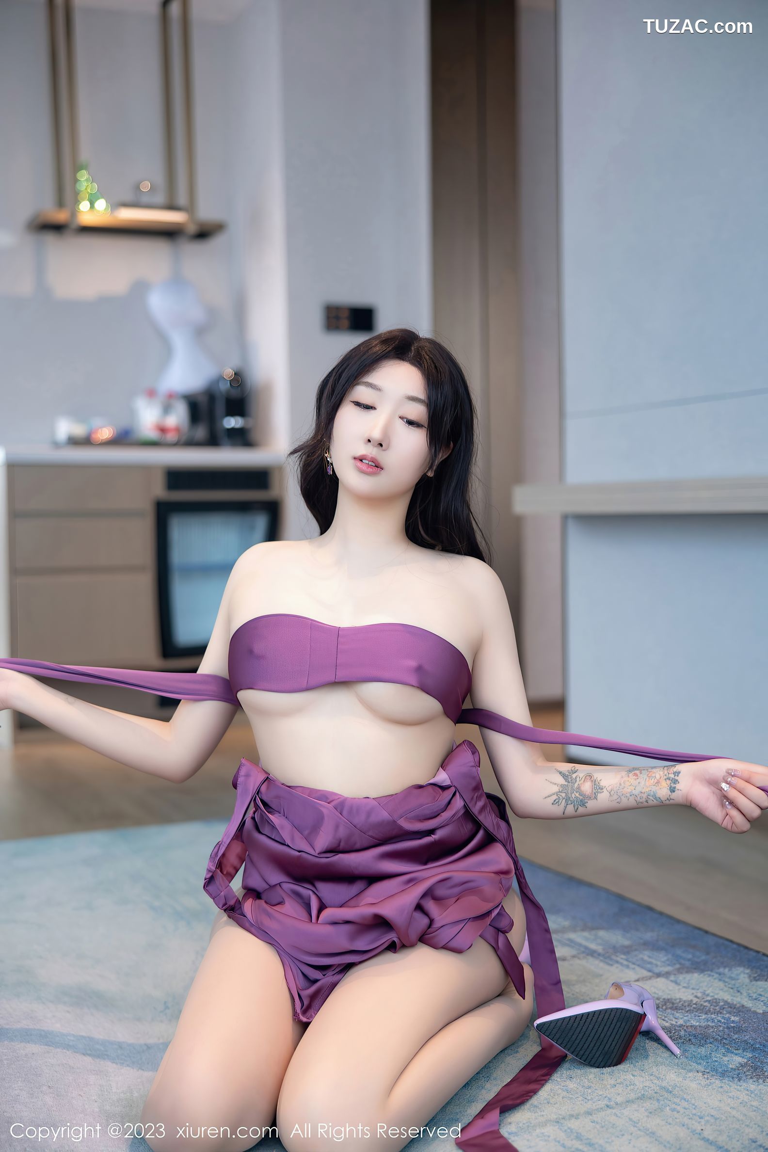 XiuRen秀人网-6462-江真真-紫色连衣长裙白色蕾丝内衣-2023.03.23