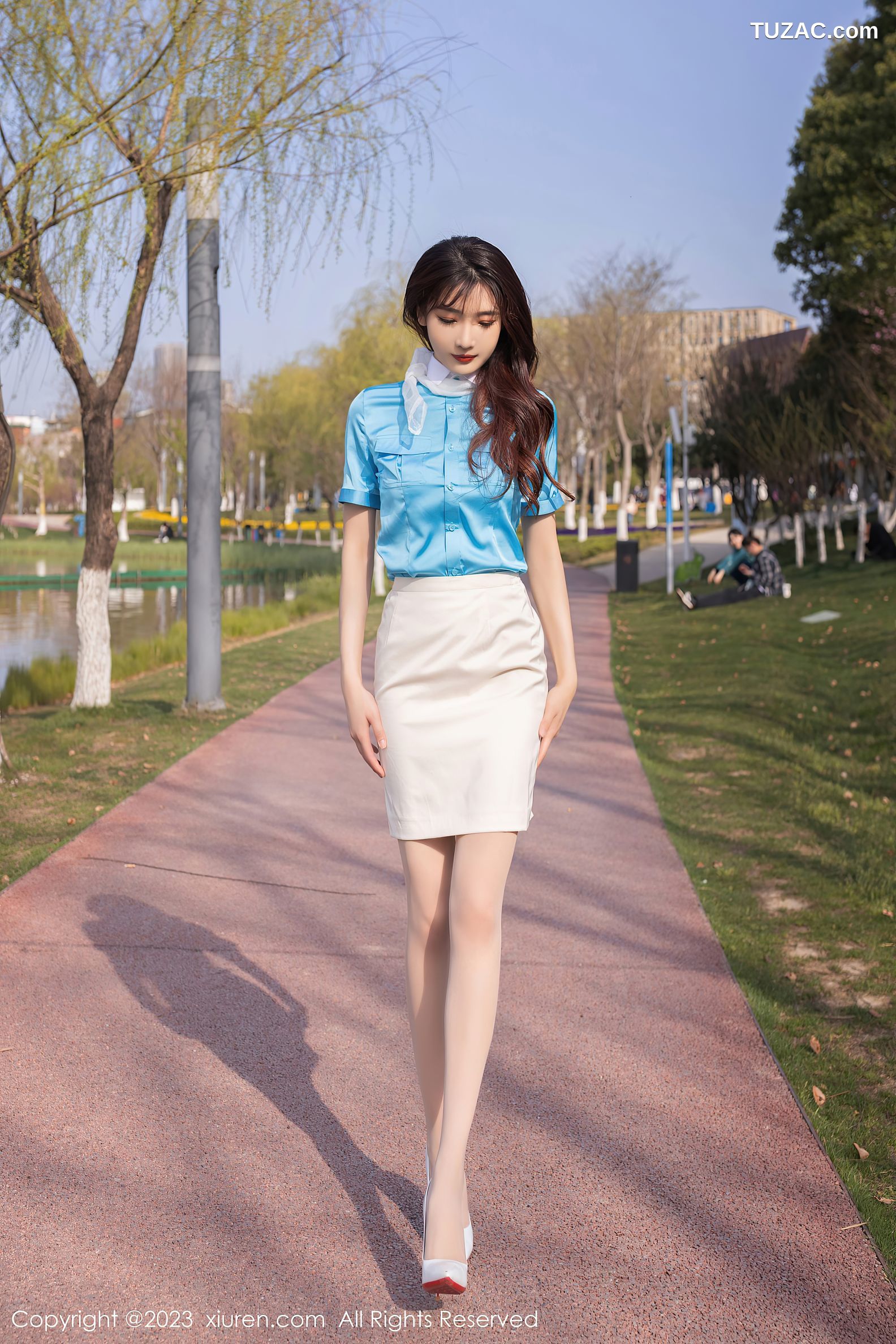 XiuRen秀人网-6463-陆萱萱-韩国空姐制服灰色内衣肉丝-2023.03.23