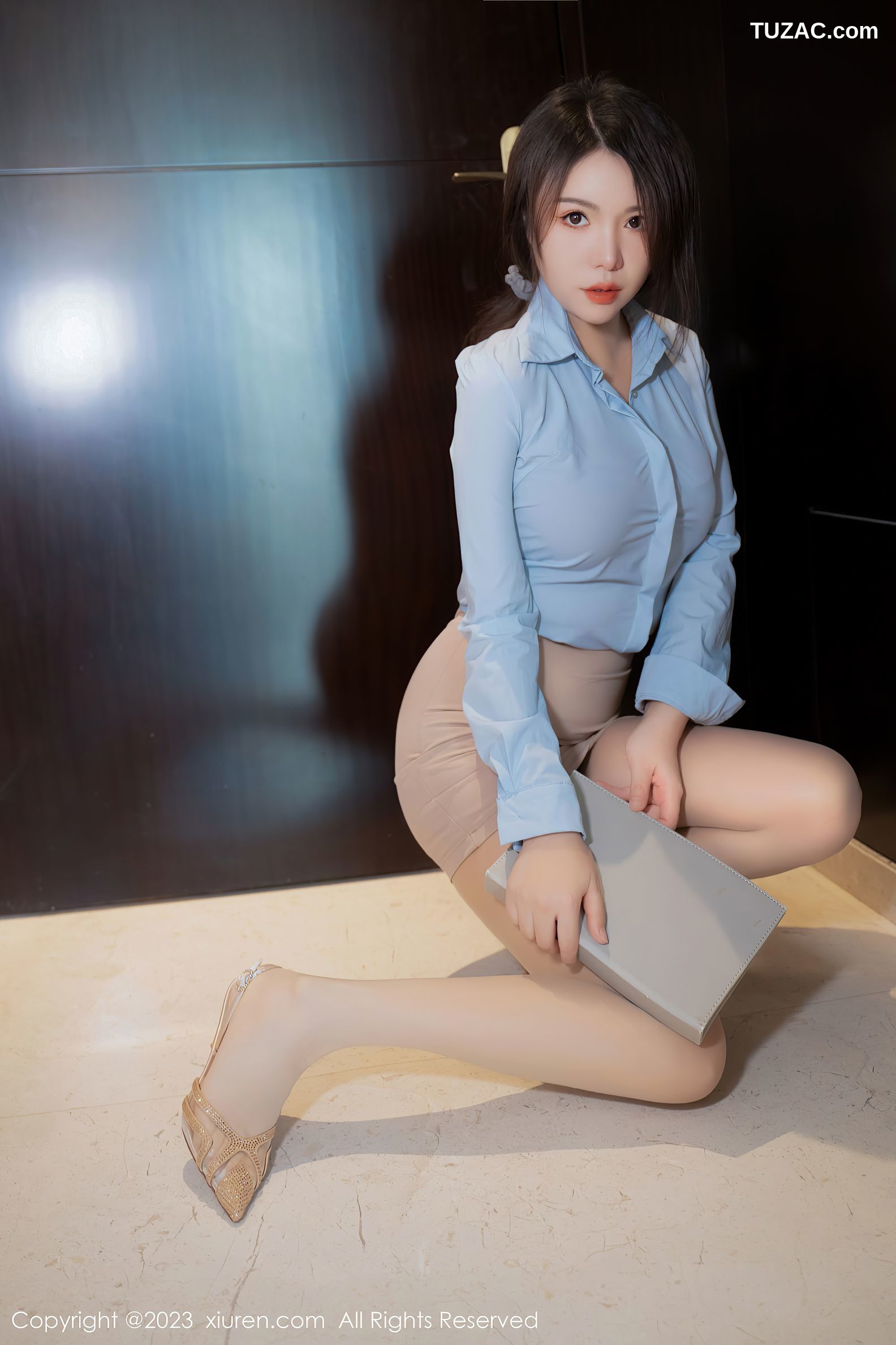 XiuRen秀人网-6482-雅雯-办公室剧情蓝色衬衫灰短裙-2023.03.28