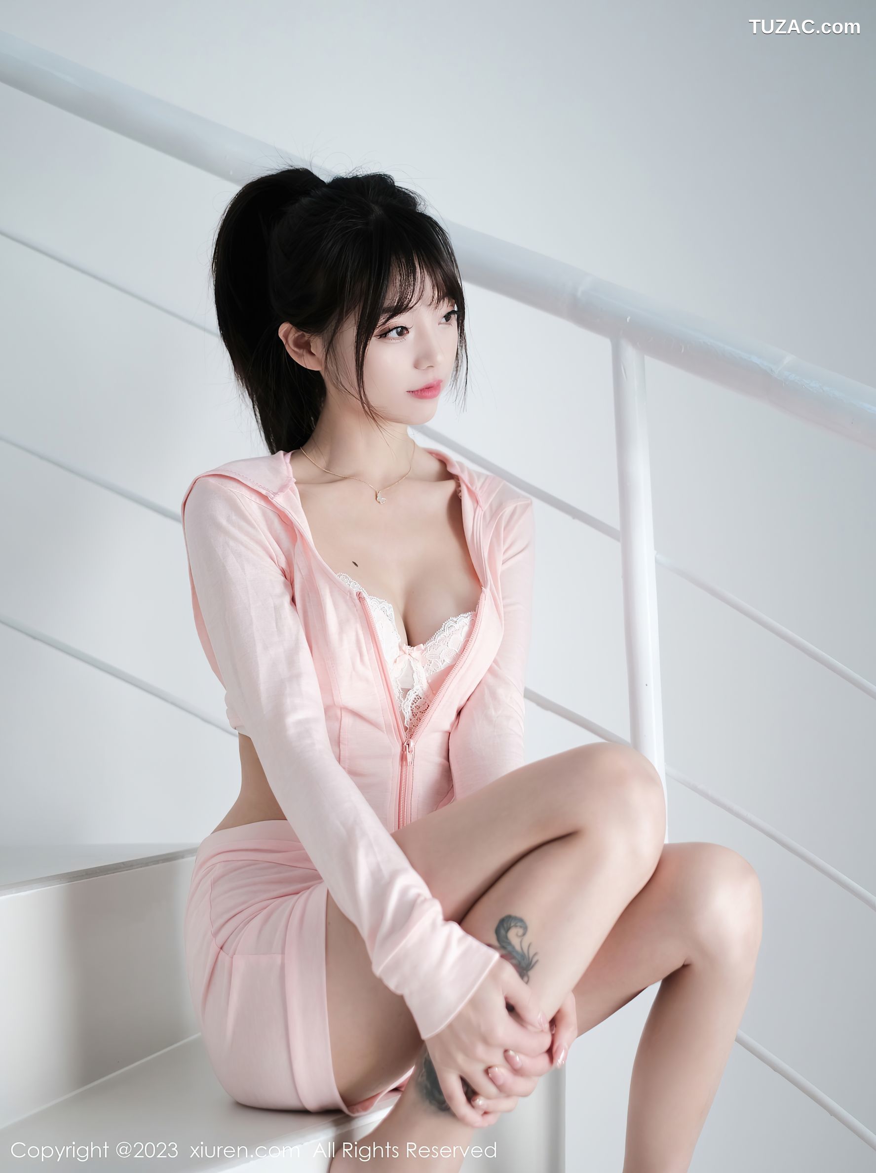 XiuRen秀人网-6490-佘贝拉Bella-粉色套装粉白色蕾丝内衣-2023.03.29