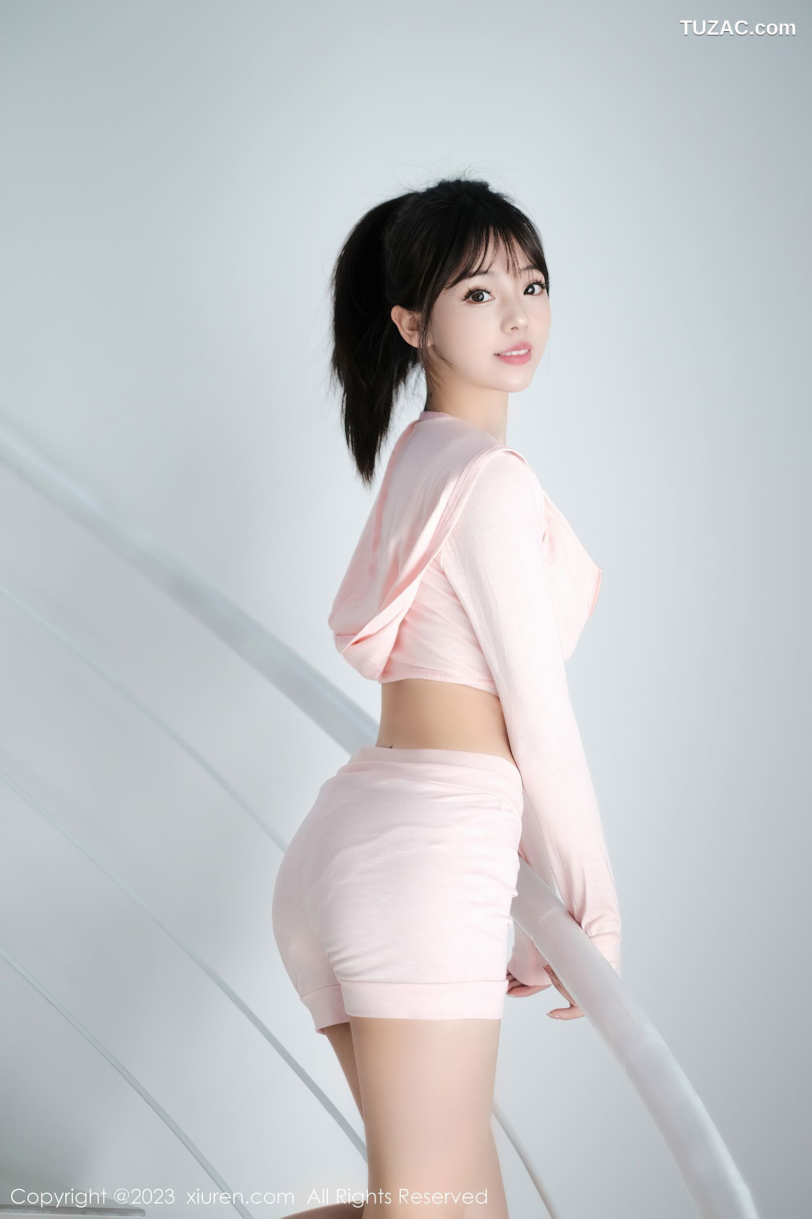 XiuRen秀人网-6490-佘贝拉Bella-粉色套装粉白色蕾丝内衣-2023.03.29