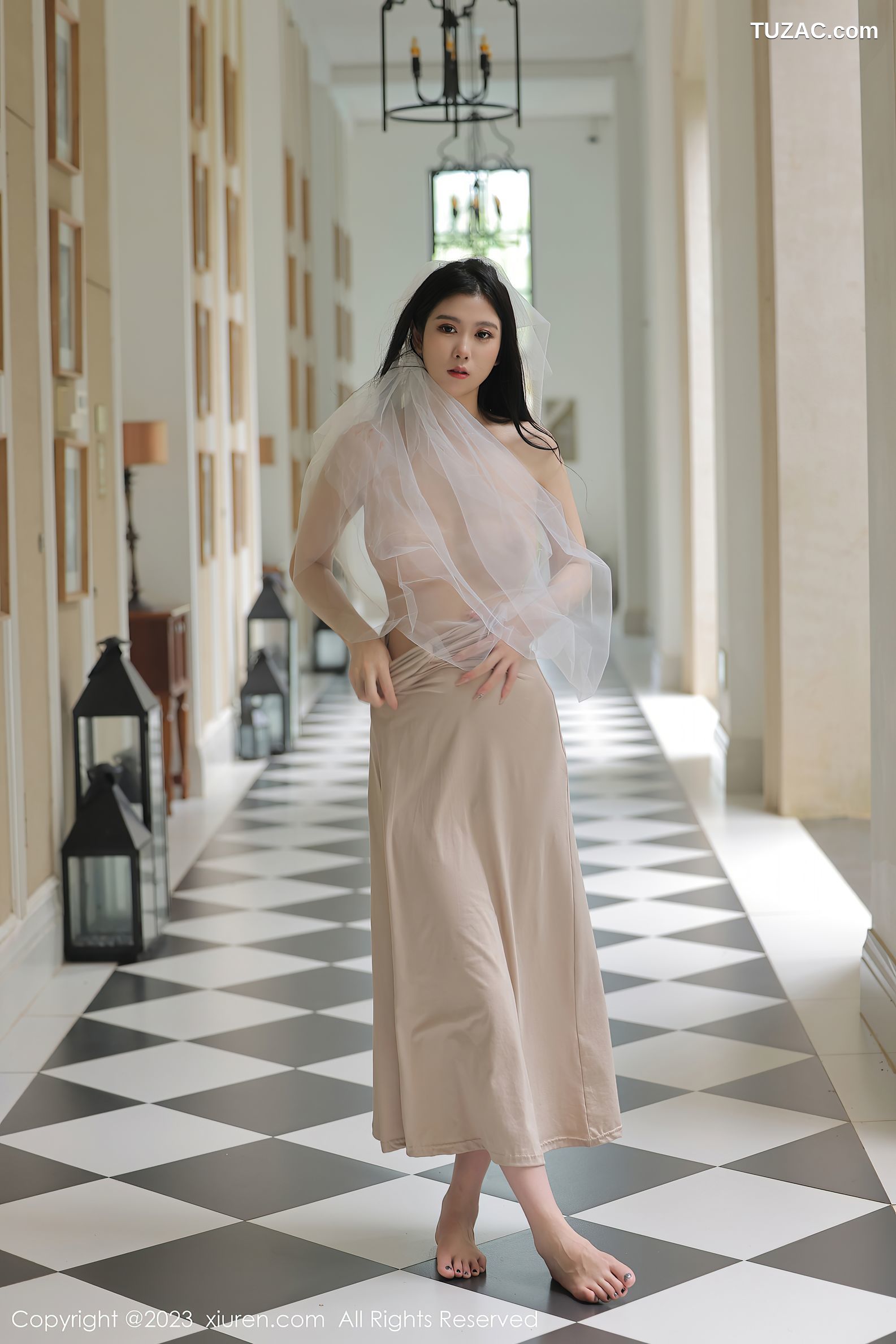 XiuRen秀人网-6513-李雅柔182CM-杏色吊带长裙蕾丝内裤-2023.04.03