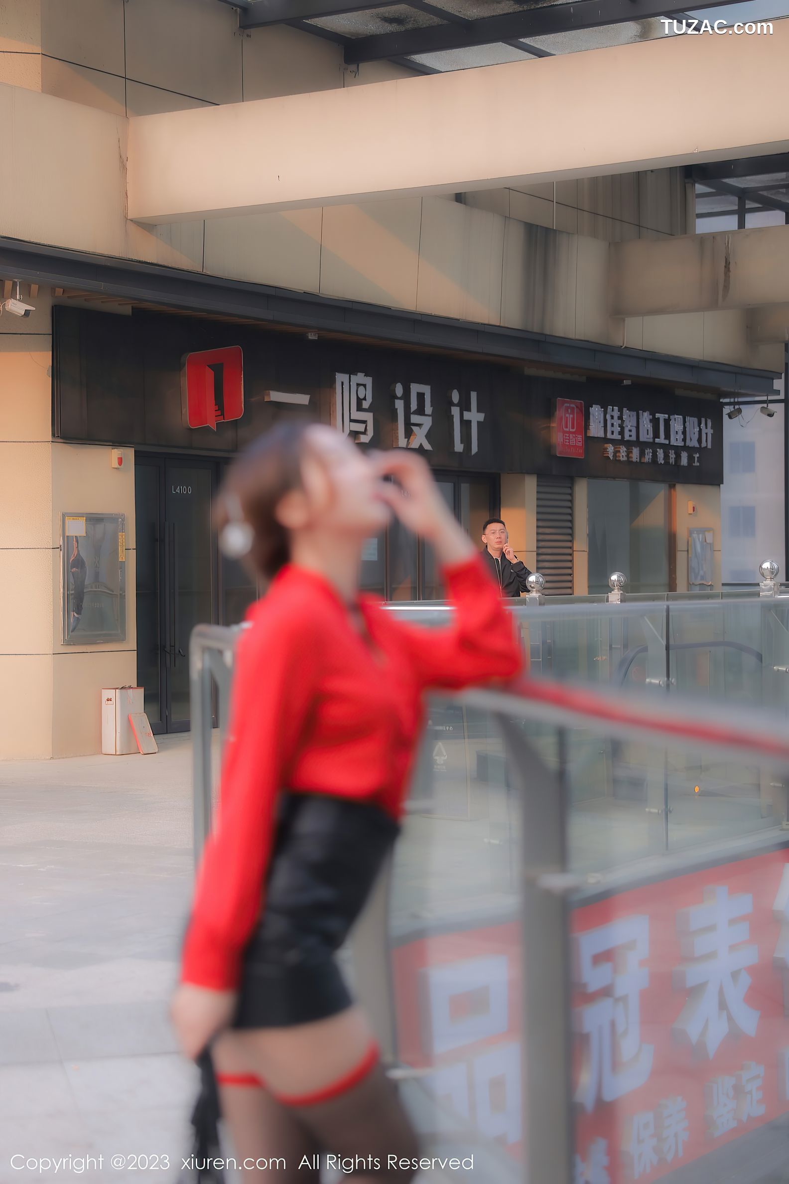 XiuRen秀人网-6529-江真真-红色上衣黑色短裙花式内衣-2023.04.06