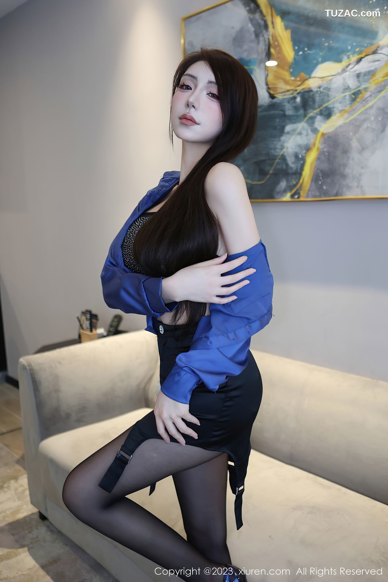 XiuRen秀人网-6594-金幼汐Vivian-蓝T黑短裙超薄黑丝-2023.04.19