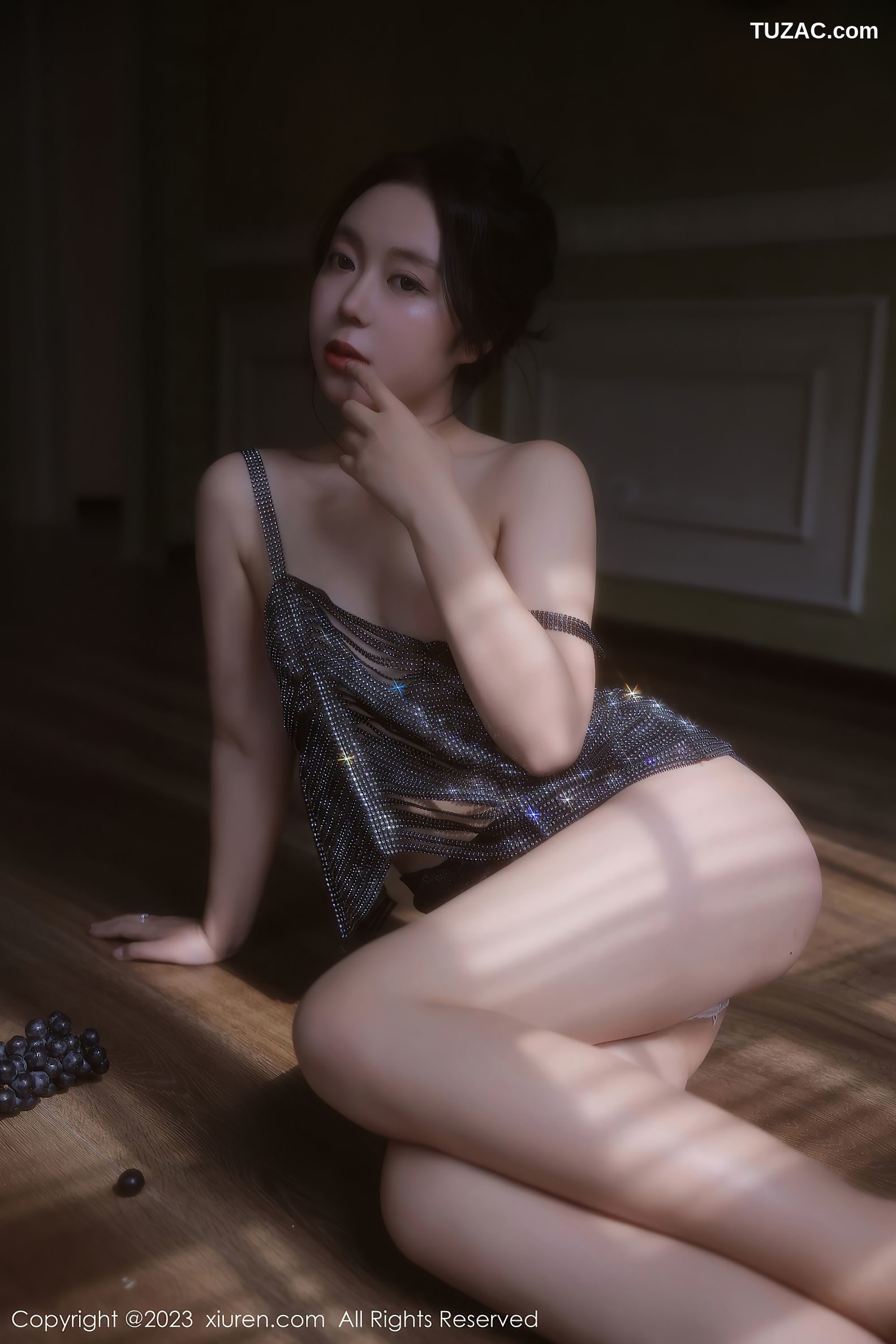 XiuRen秀人网-6601-露露Luncy-万宁旅拍-紫色轻透情趣服饰-2023.04.20