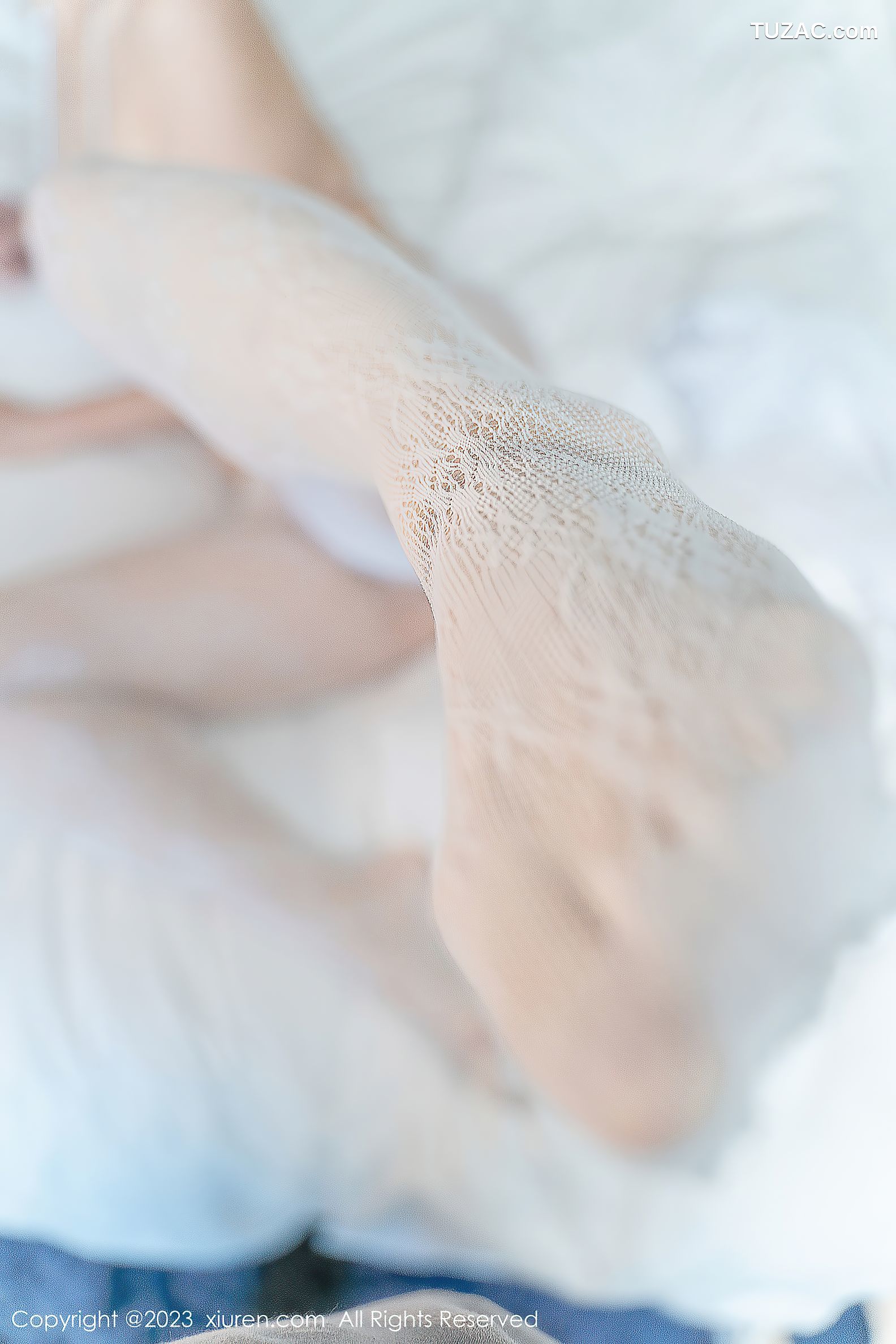 XiuRen秀人网-6618-大美妞儿-白色护士装白色内衣-2023.04.23