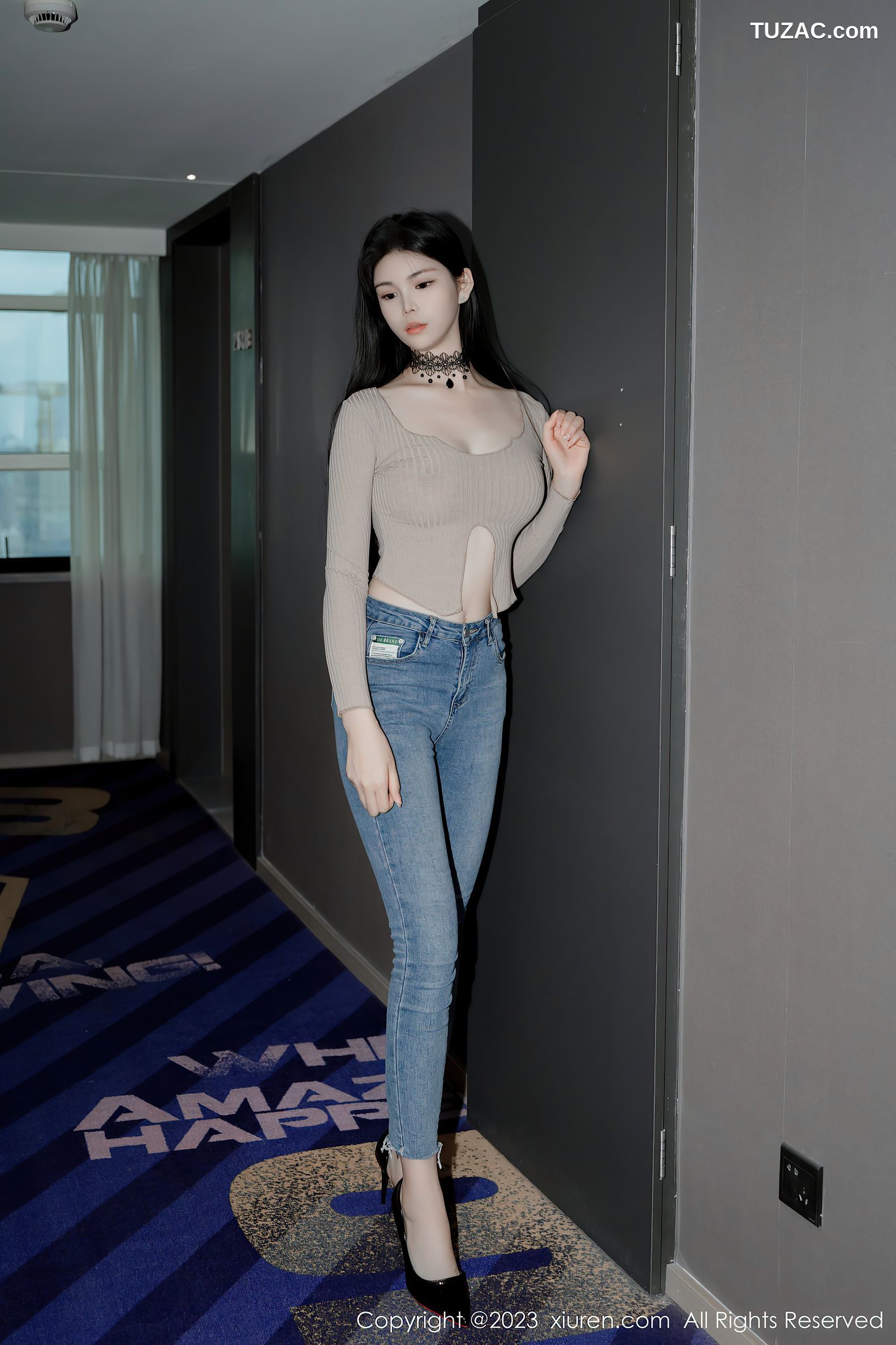 XiuRen秀人网-6636-雪糕CiCi-浅色衣牛仔裤丁字裤-2023.04.26