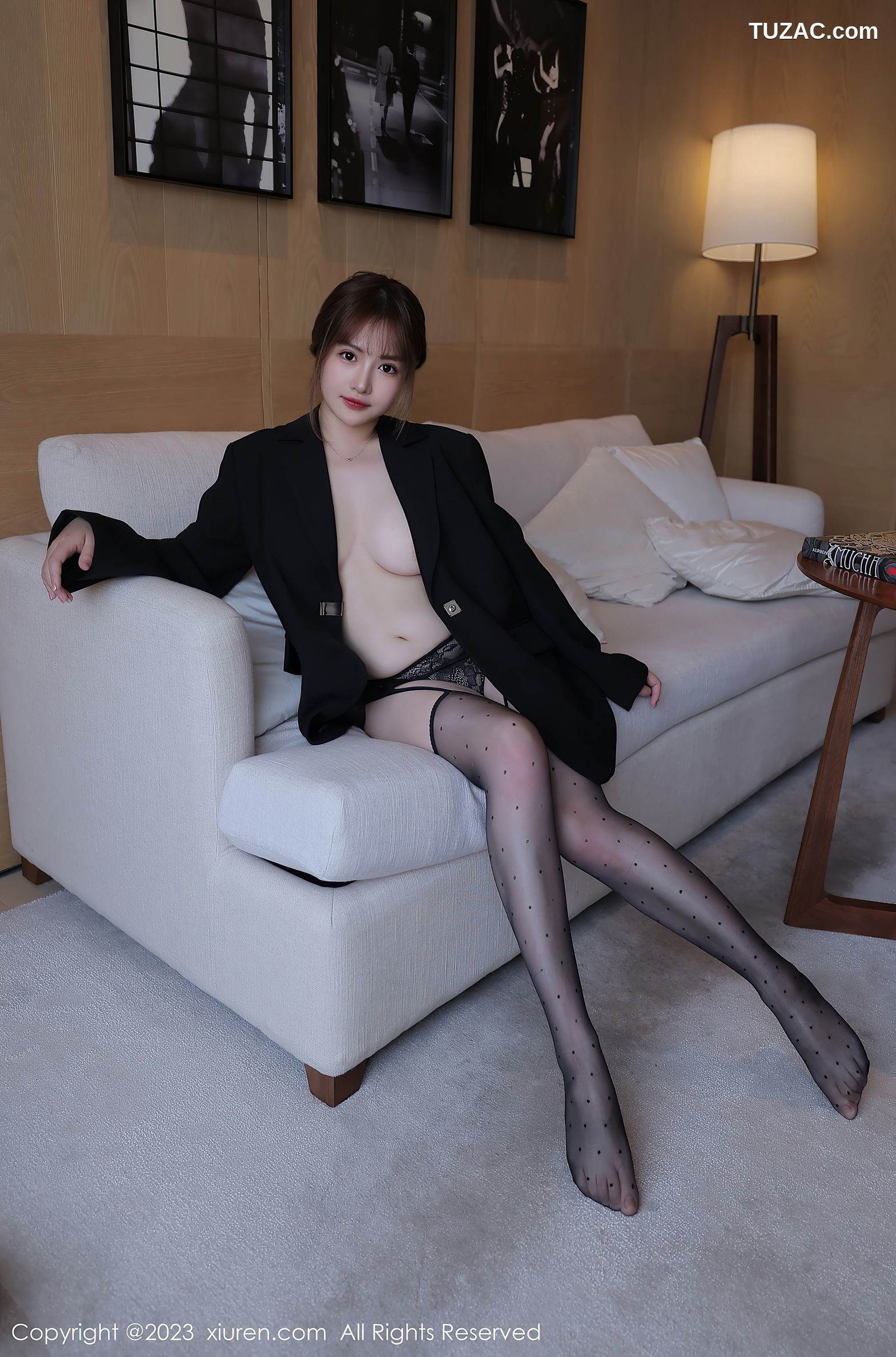 XiuRen秀人网-6644-养乐多DoDo-艳红色内衣黑丝吊带袜-2023.04.27