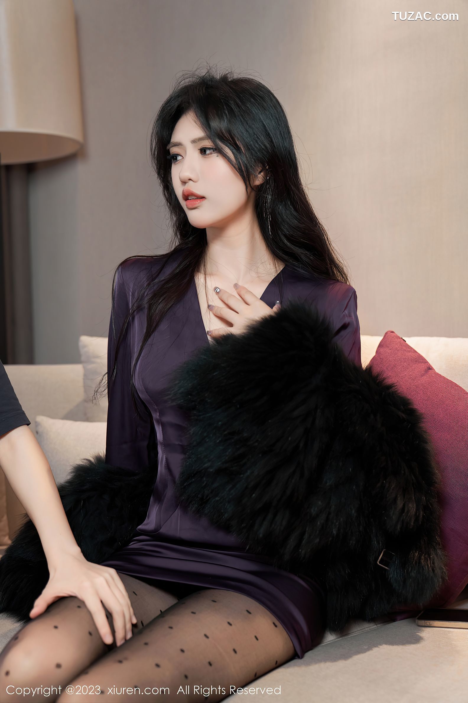 XiuRen秀人网-6649-浅浅Danny-紫色服黑丝裤袜-2023.04.27