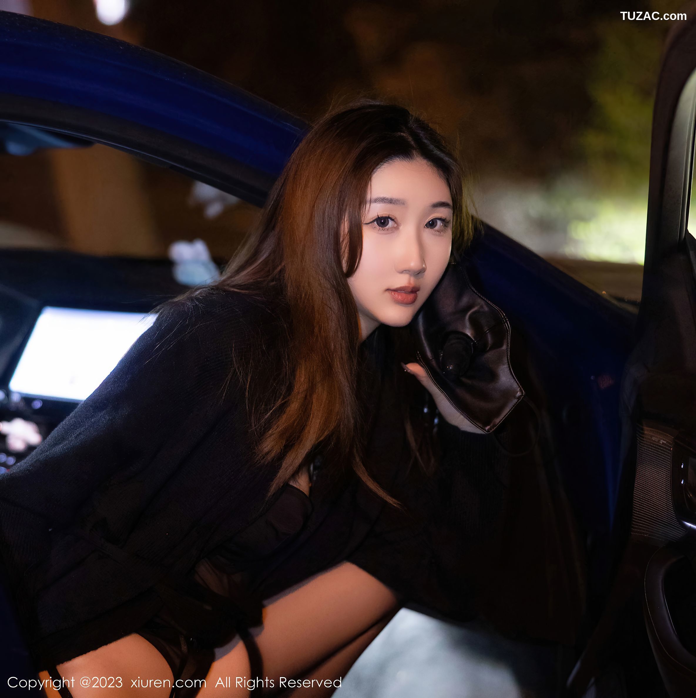 XiuRen秀人网-6650-江真真-黑色薄透情趣内衣黑丝吊带袜-2023.04.27