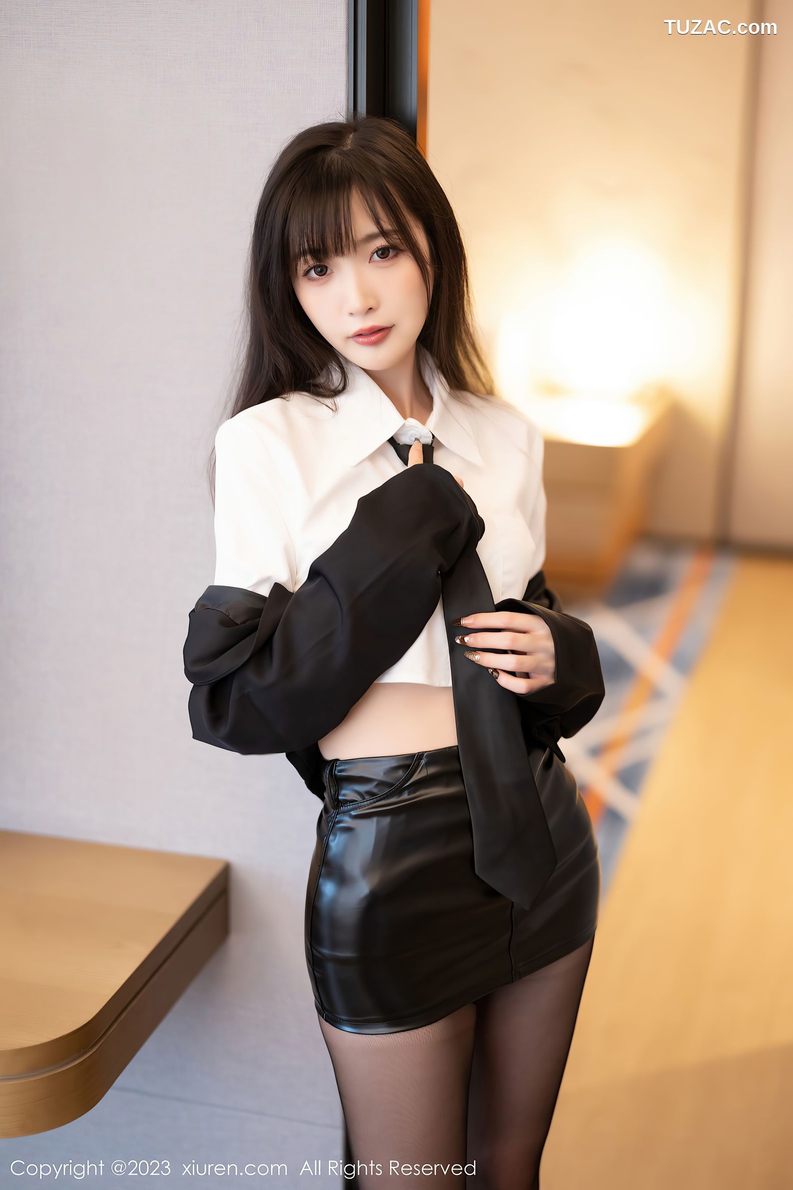 XiuRen秀人网-6651-林星阑-深色衣黑皮短裙-2023.04.27