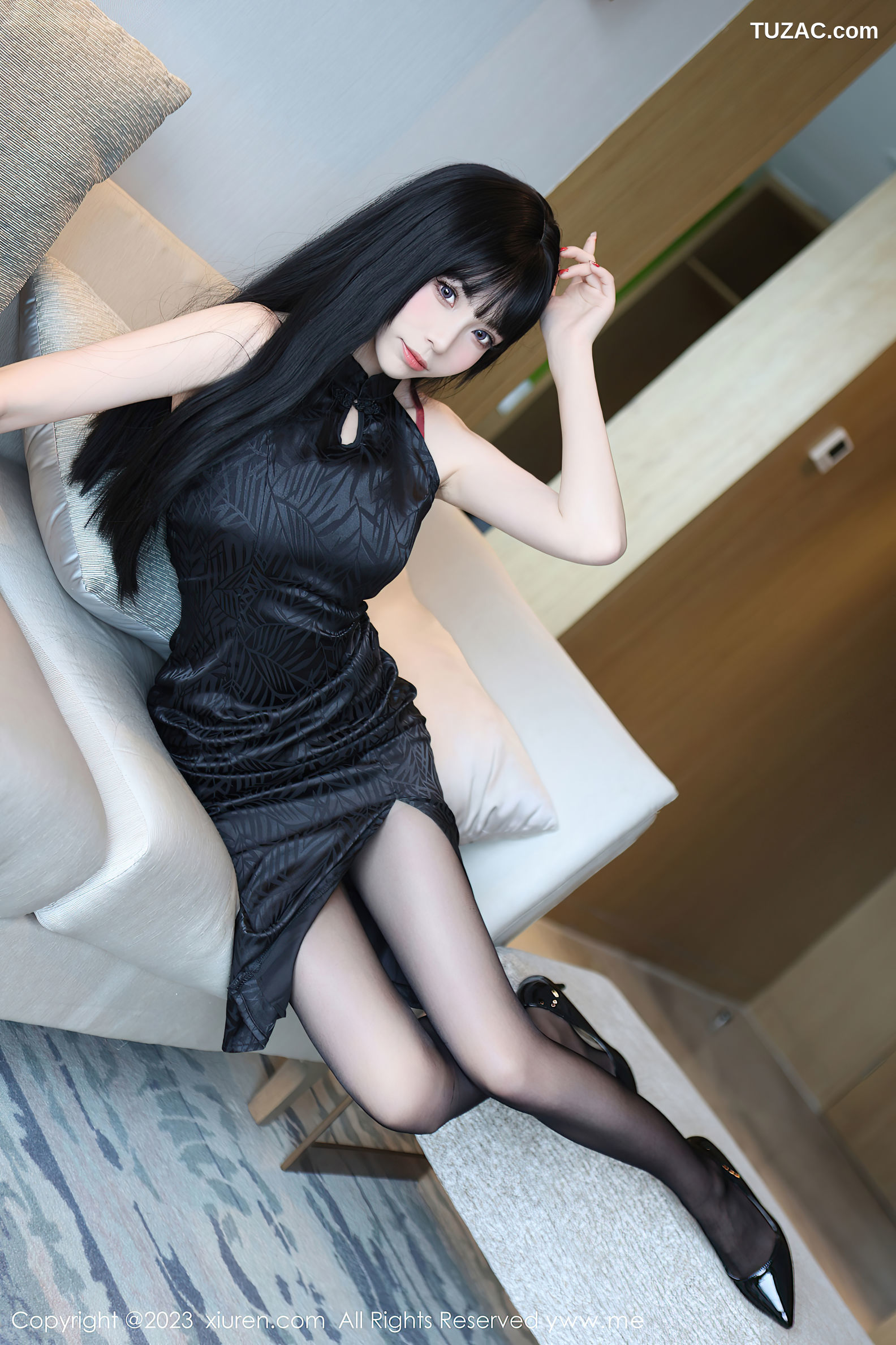 XiuRen秀人网-6666-江七七-深色旗袍性感暗红蕾丝内衣黑丝-2023.05.04
