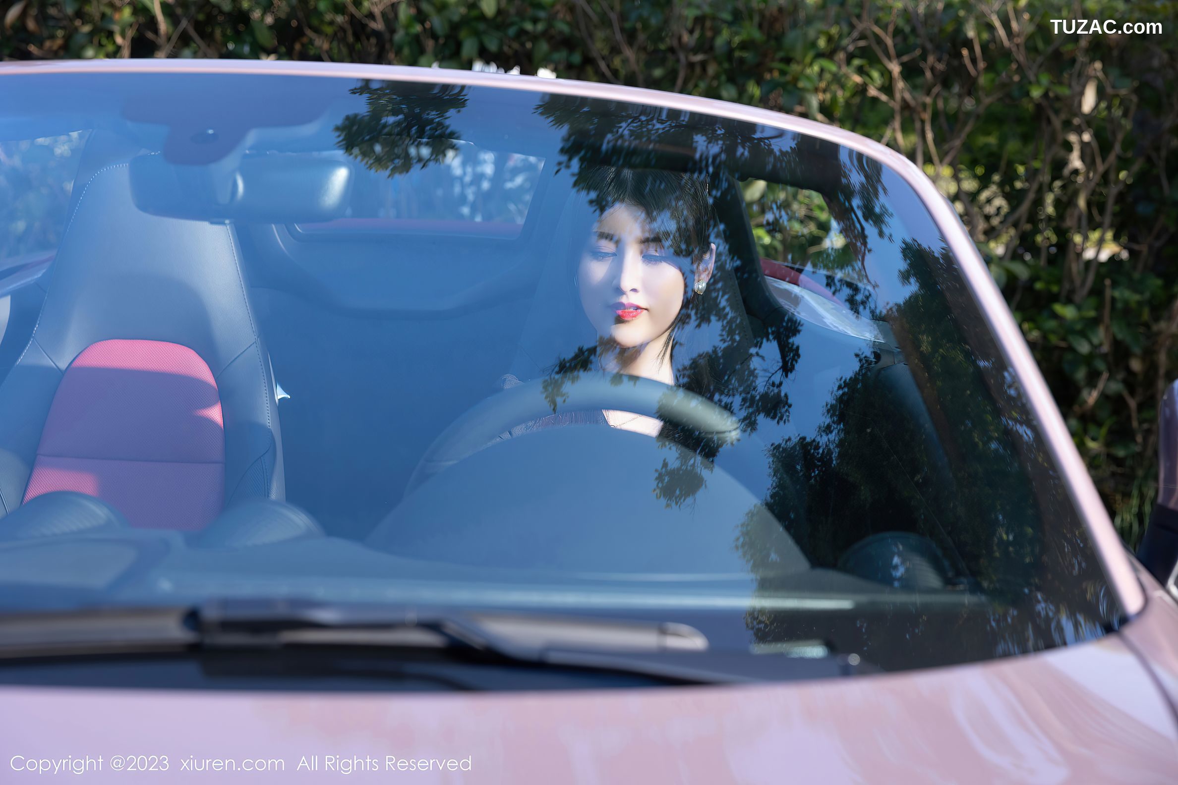 XiuRen秀人网-6676-诗诗kiki-黑色内衣黑丝袜-2023.05.05