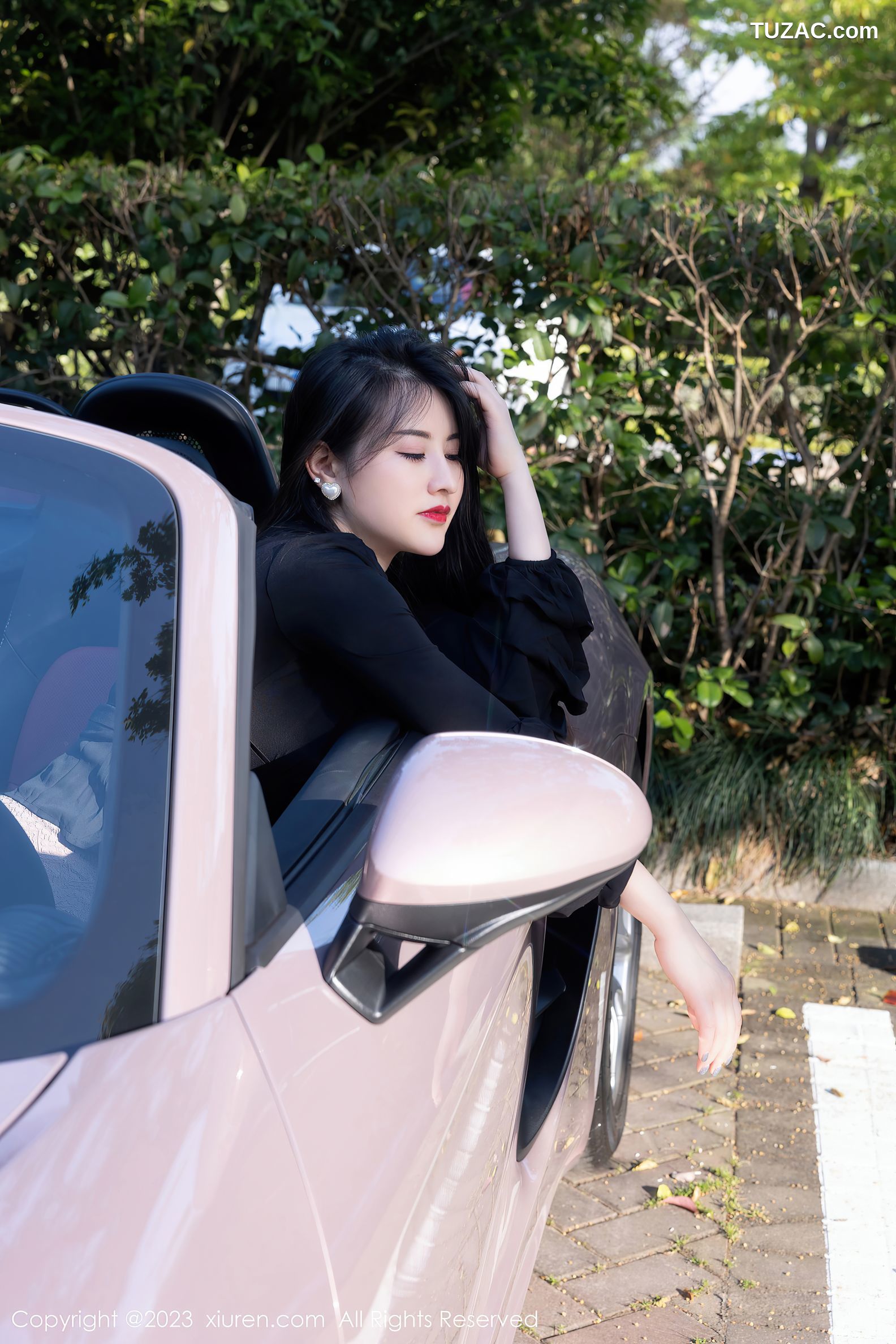 XiuRen秀人网-6676-诗诗kiki-黑色内衣黑丝袜-2023.05.05