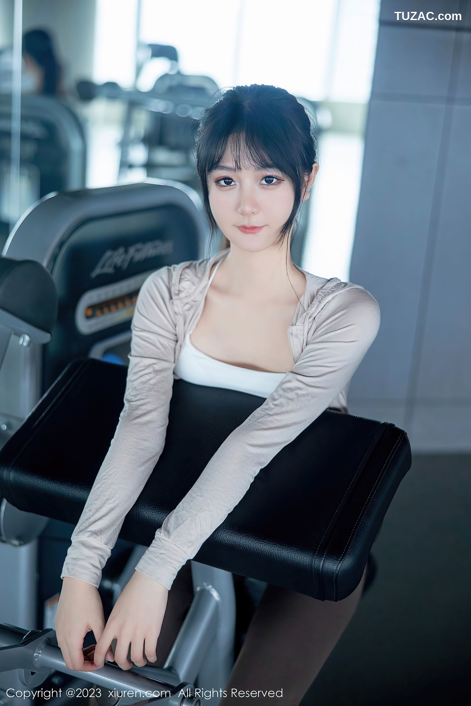 XiuRen秀人网-6683-幼幼-健身房场景性感浅色运动服饰-2023.05.05
