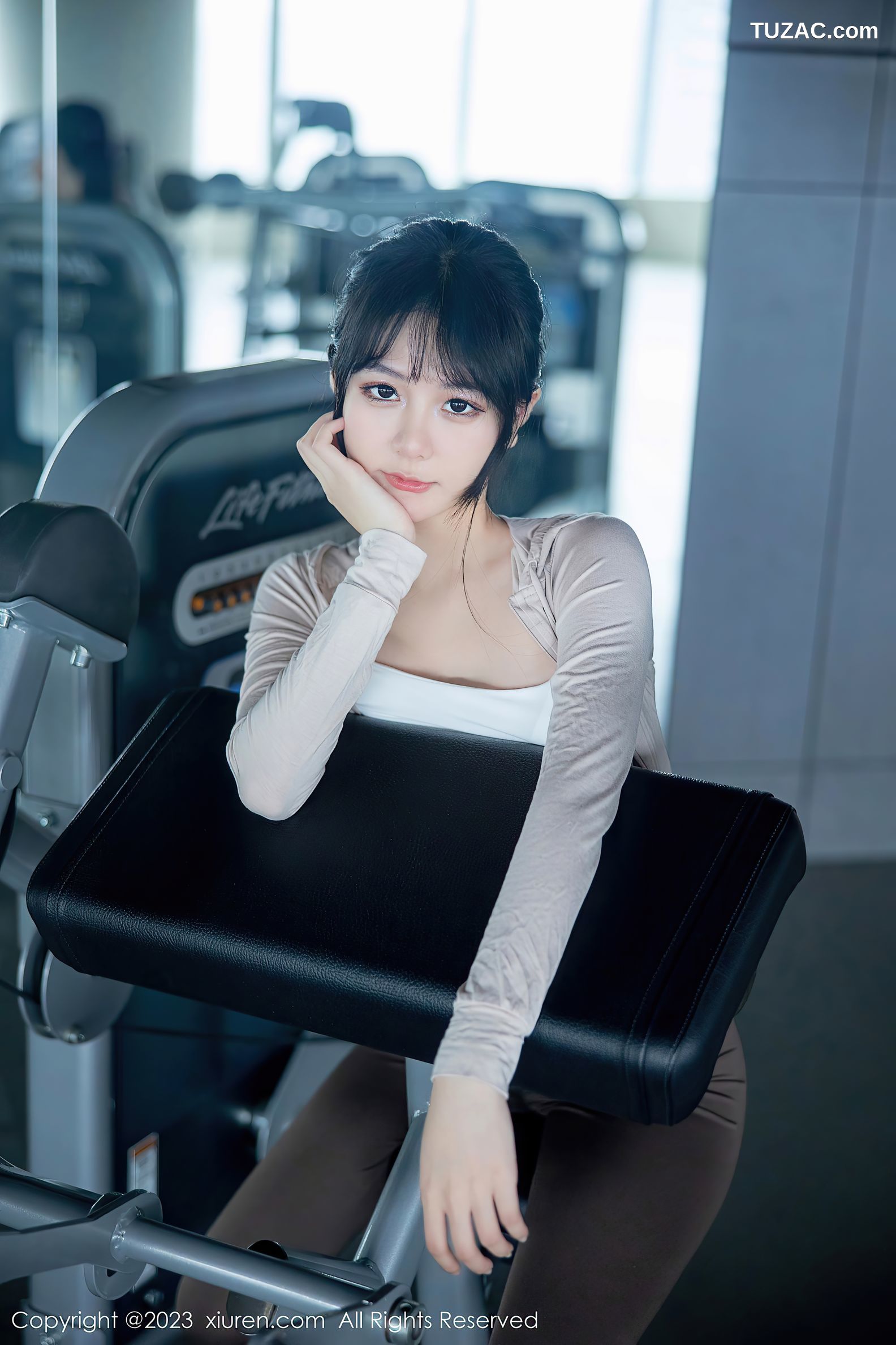 XiuRen秀人网-6683-幼幼-健身房场景性感浅色运动服饰-2023.05.05