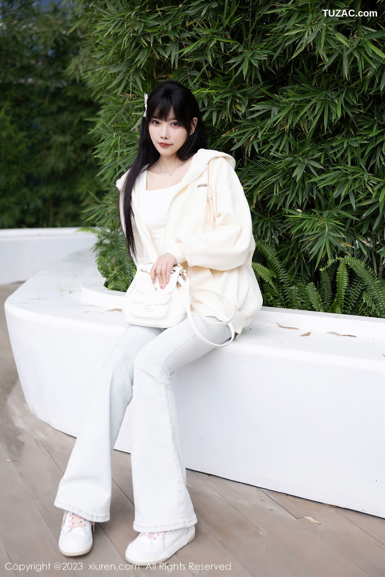 XiuRen秀人网-6707-杨晨晨Yome-浅色内衣超薄肉丝-2023.05.09