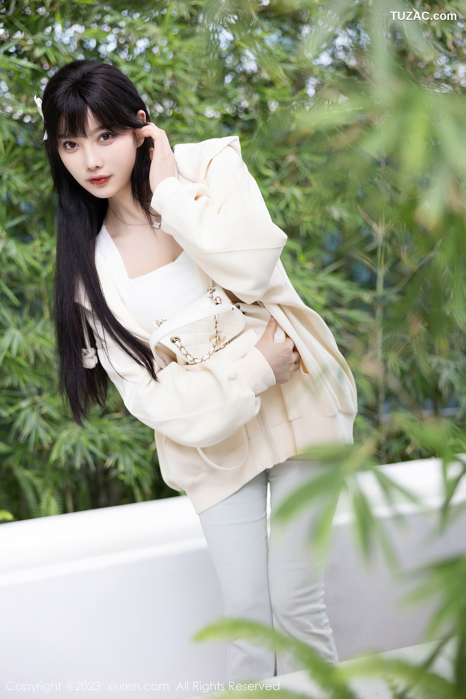 XiuRen秀人网-6707-杨晨晨Yome-浅色内衣超薄肉丝-2023.05.09