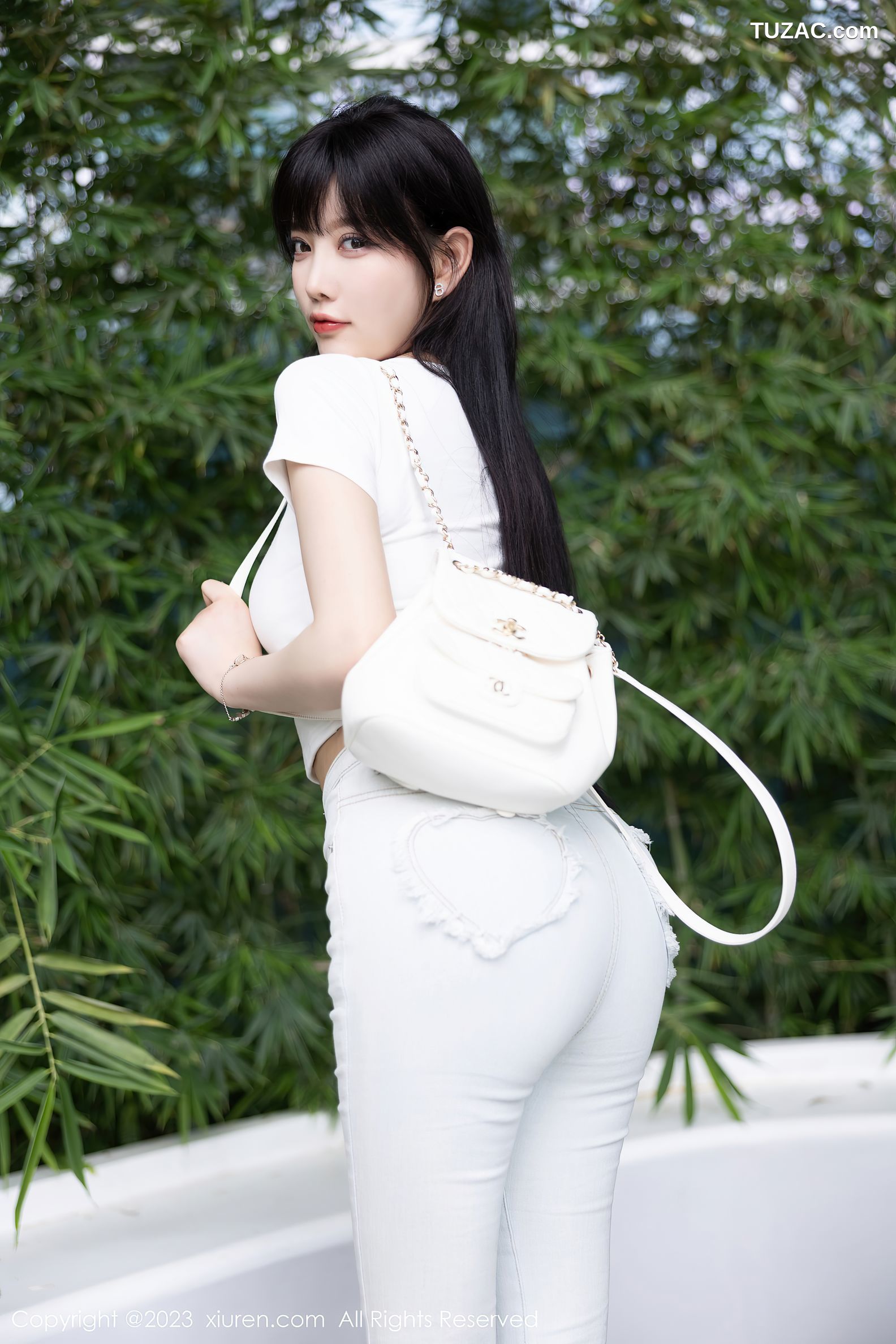 XiuRen秀人网-6707-杨晨晨Yome-浅色内衣超薄肉丝-2023.05.09