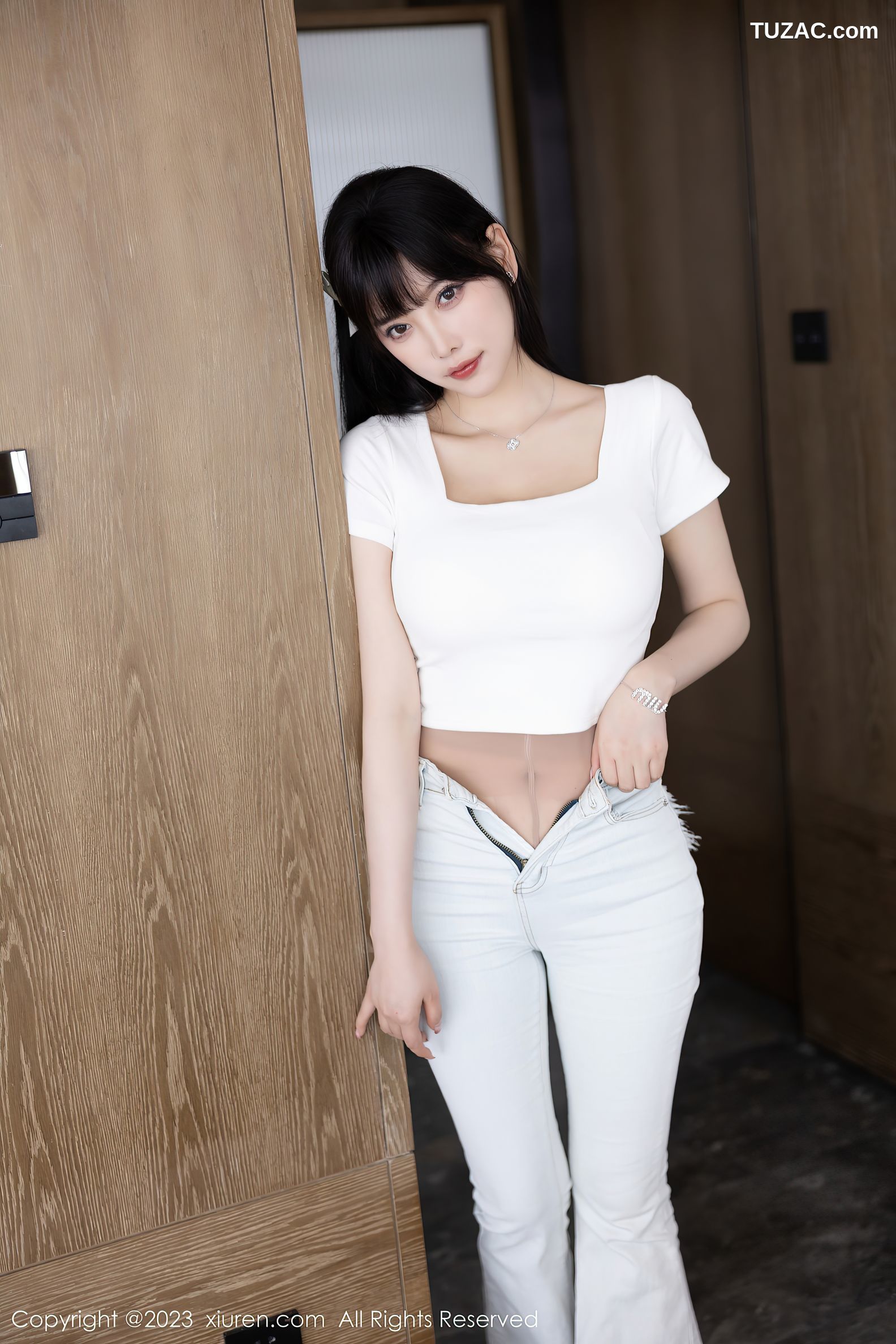 XiuRen秀人网-6707-杨晨晨Yome-浅色内衣超薄肉丝-2023.05.09