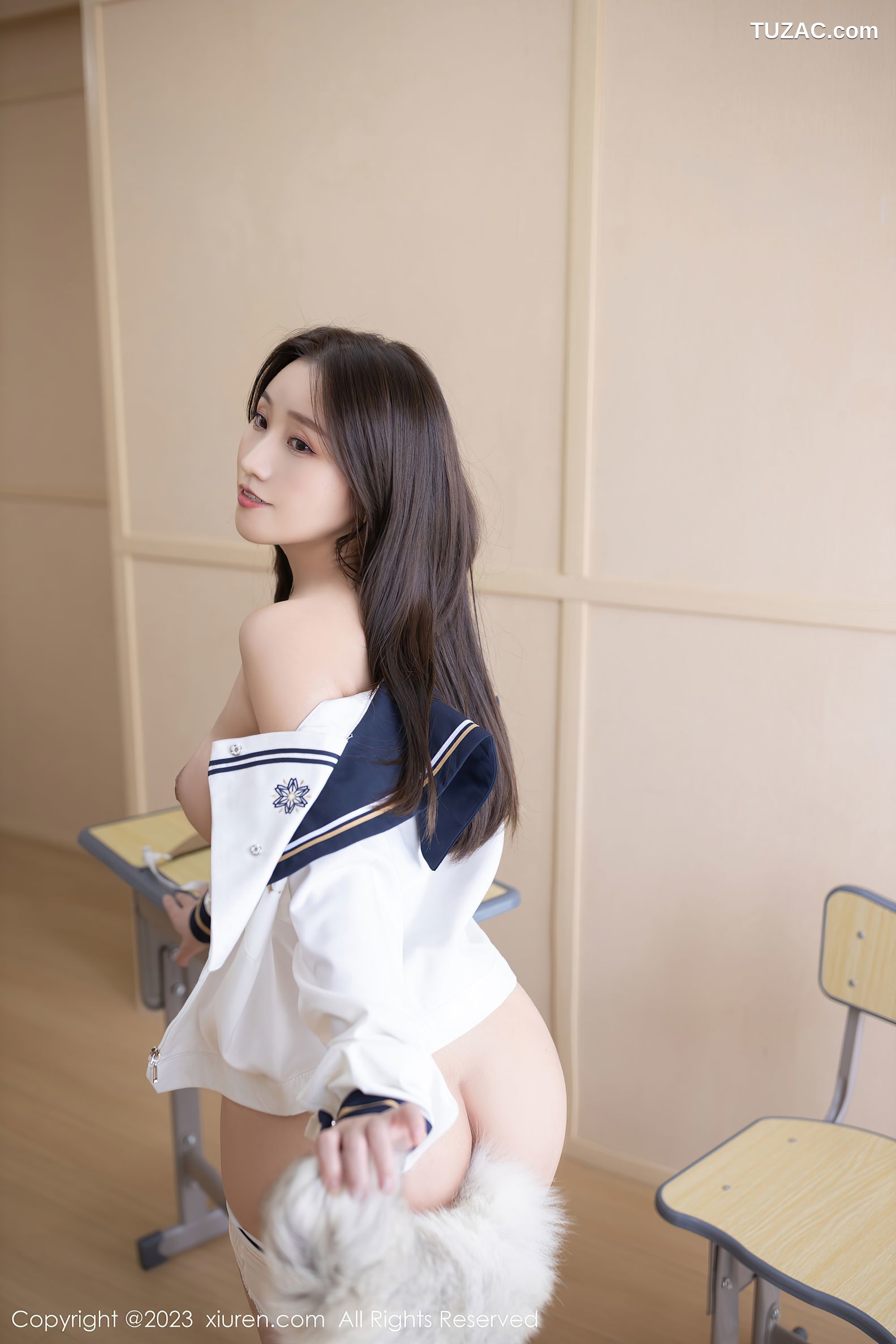 XiuRen秀人网-6709-杏子Yada-性感白色学妹制服-2023.05.10