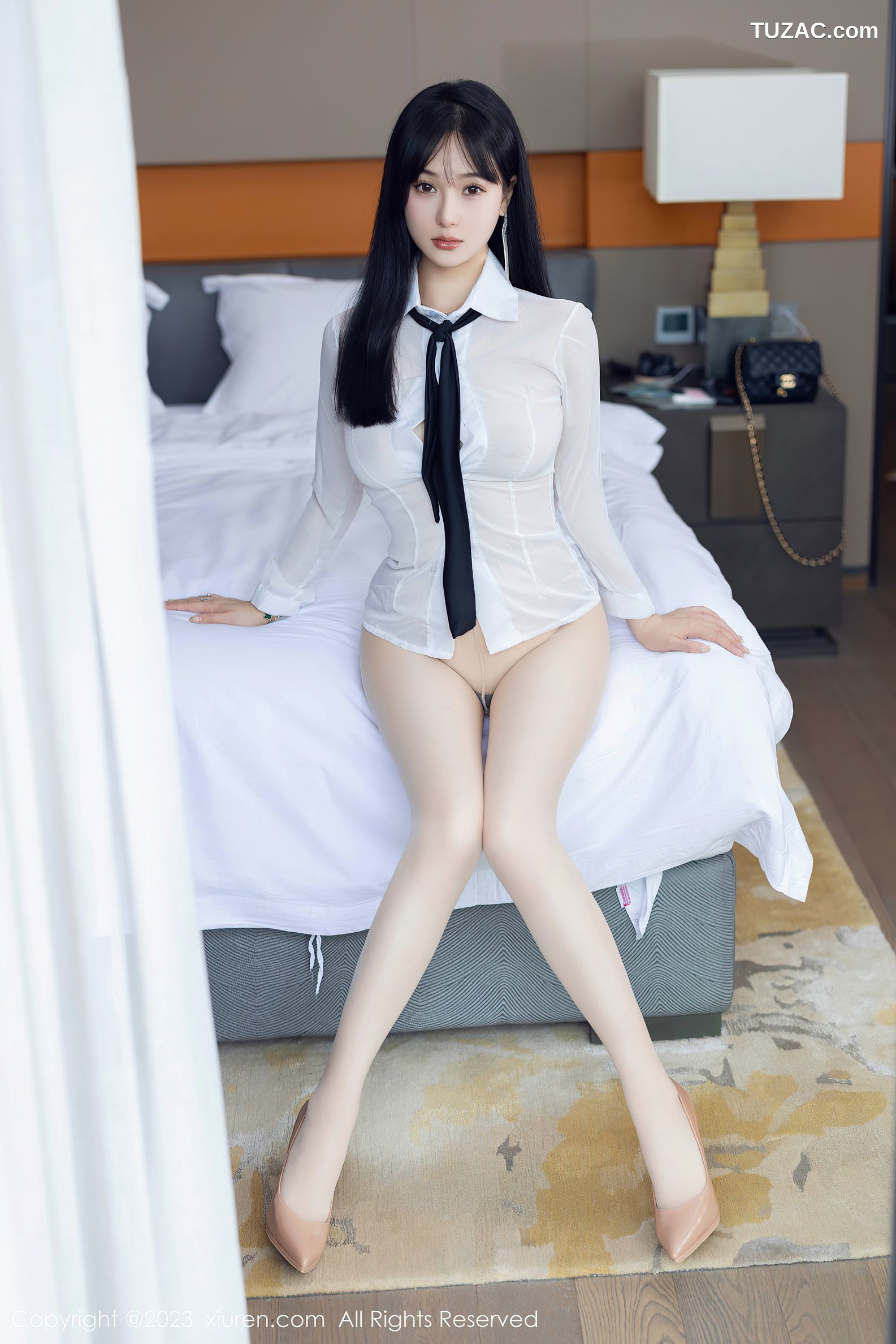 XiuRen秀人网-6710-柚琪Rich-白色轻透衣黑短裙-2023.05.10