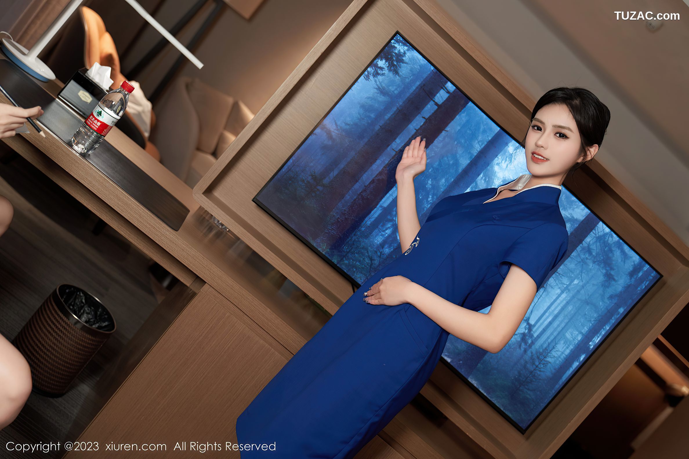 XiuRen秀人网-6720-浅浅Danny-深蓝技师制服-红色高开叉情趣服-2023.05.11