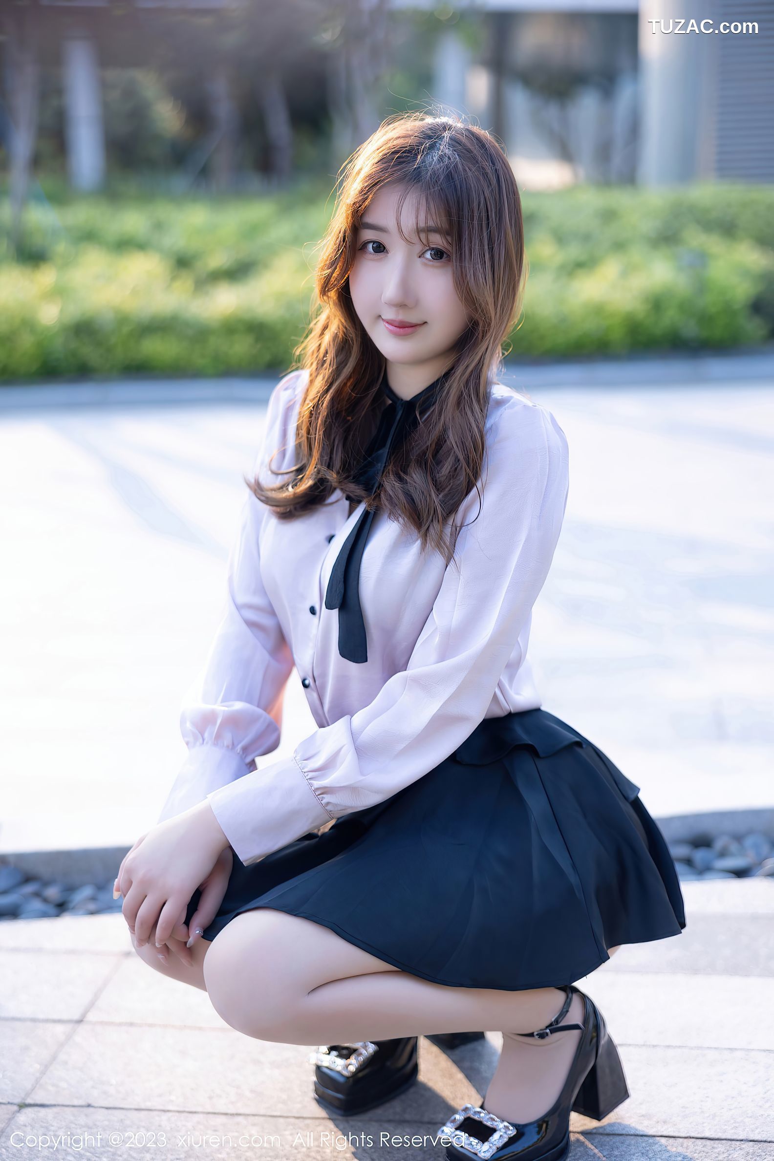 XiuRen秀人网-6721-江真-淡粉色T恤黑短裙黑色轻透内衣-2023.05.11