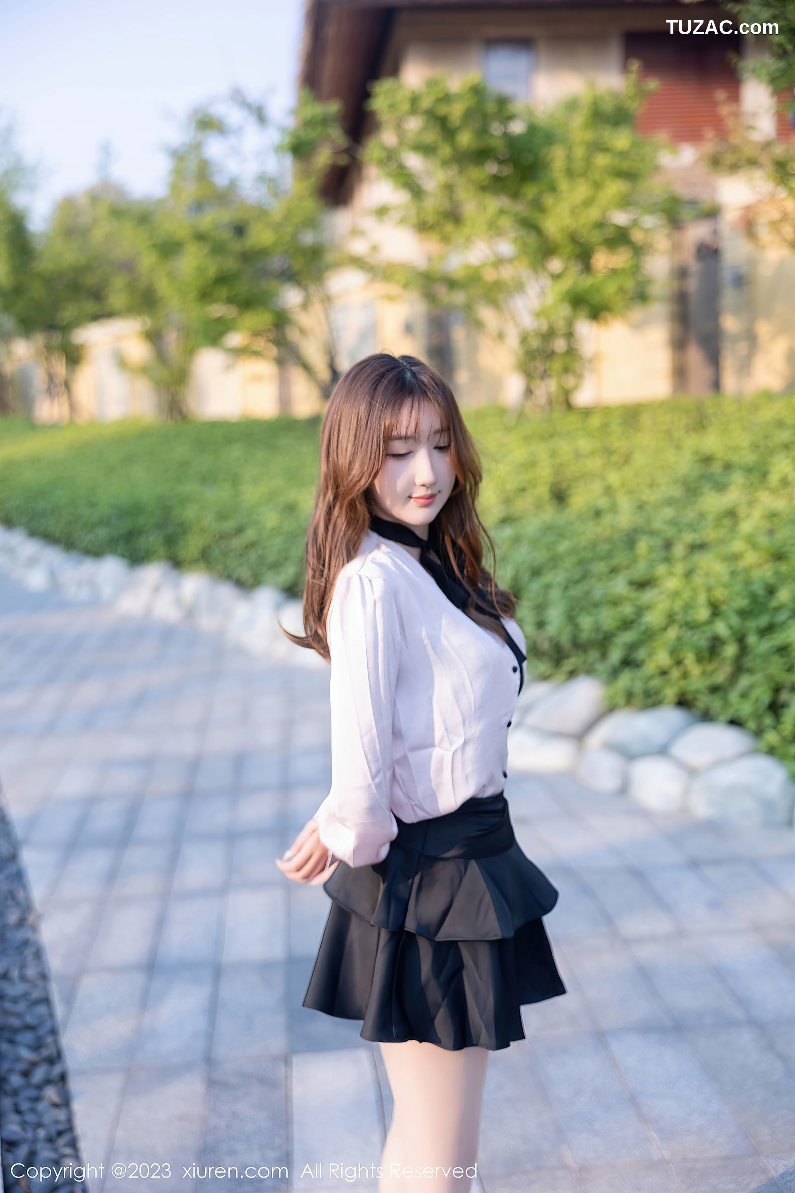 XiuRen秀人网-6721-江真-淡粉色T恤黑短裙黑色轻透内衣-2023.05.11