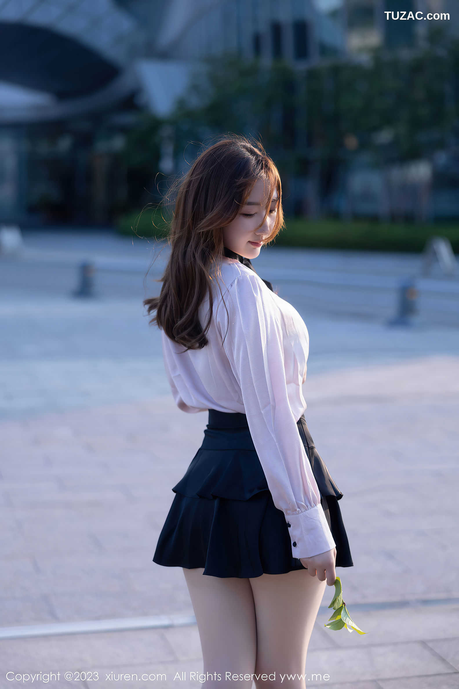 XiuRen秀人网-6721-江真-淡粉色T恤黑短裙黑色轻透内衣-2023.05.11
