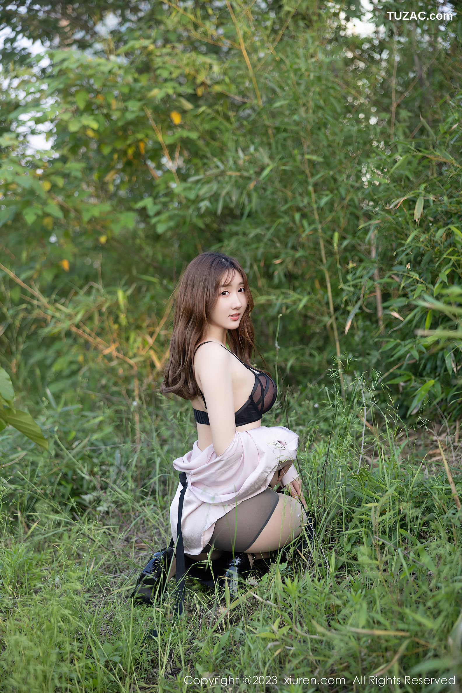 XiuRen秀人网-6721-江真-淡粉色T恤黑短裙黑色轻透内衣-2023.05.11