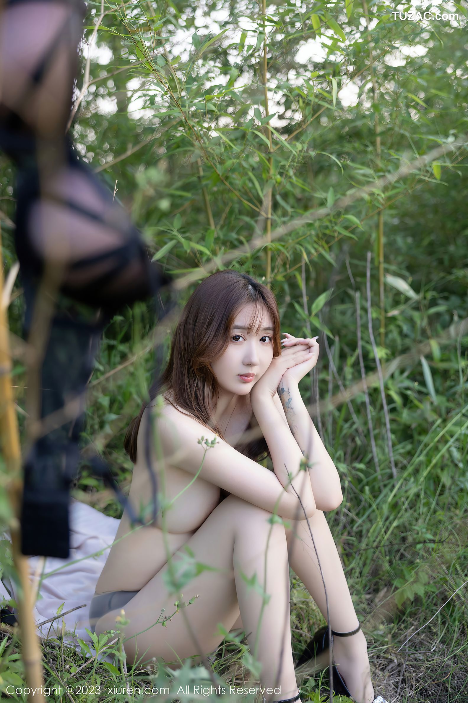 XiuRen秀人网-6721-江真-淡粉色T恤黑短裙黑色轻透内衣-2023.05.11