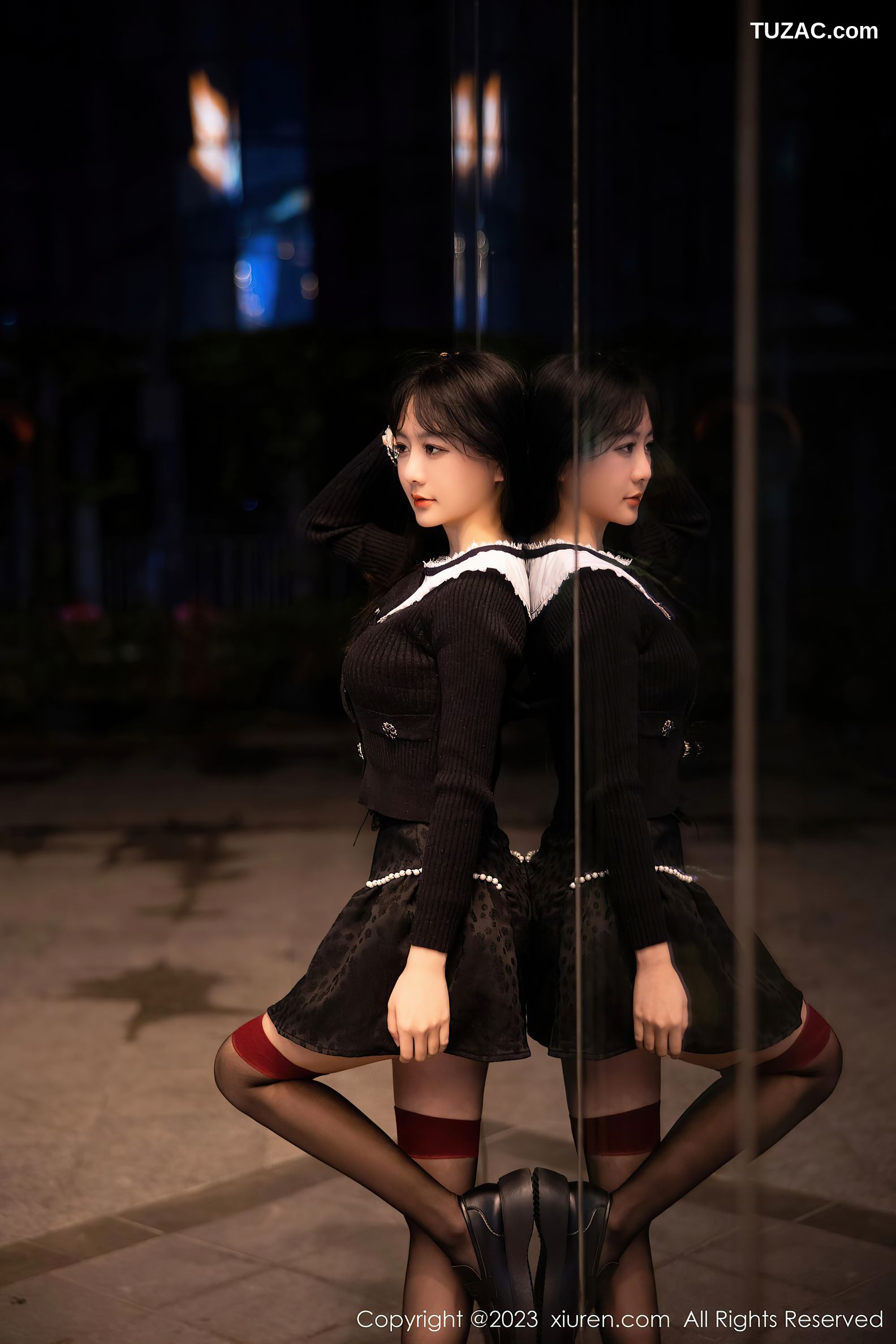 XiuRen秀人网-6724-幼幼-喝酒主题黑色情趣服黑丝袜-2023.05.11