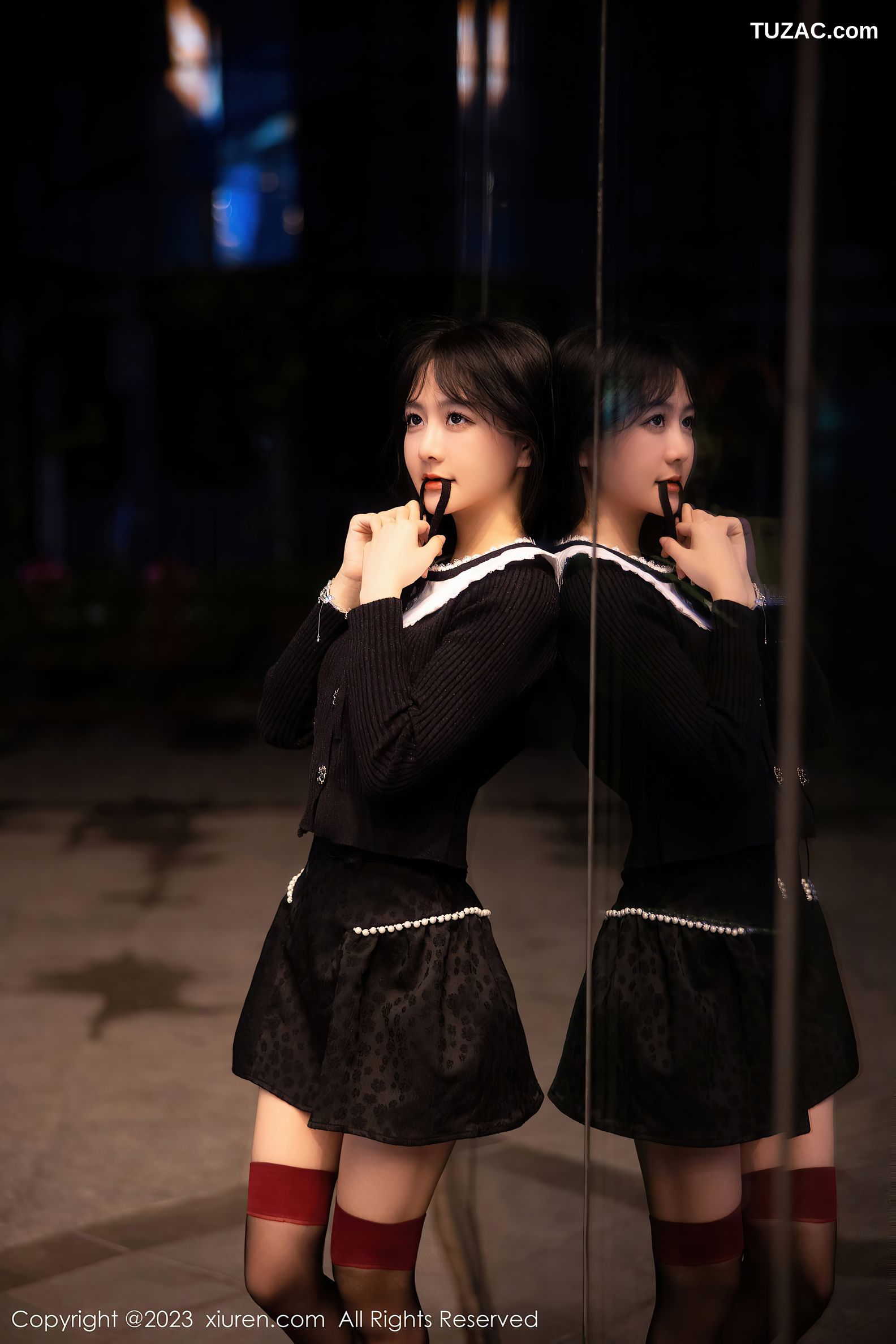 XiuRen秀人网-6724-幼幼-喝酒主题黑色情趣服黑丝袜-2023.05.11