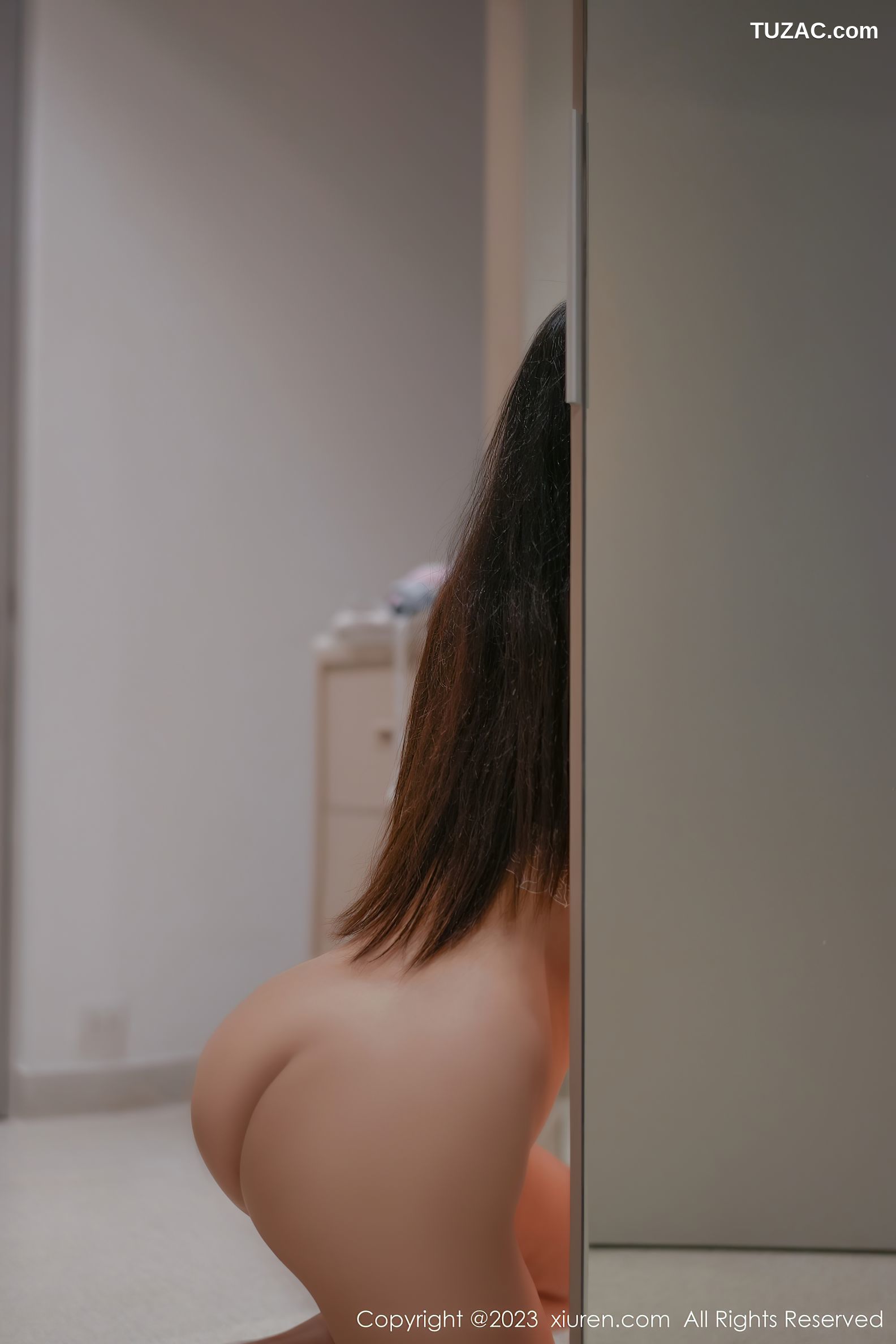 XiuRen秀人网-6729-Laura阿姣-白色吊带长裙浅色轻透蕾丝内衣-2023.05.12