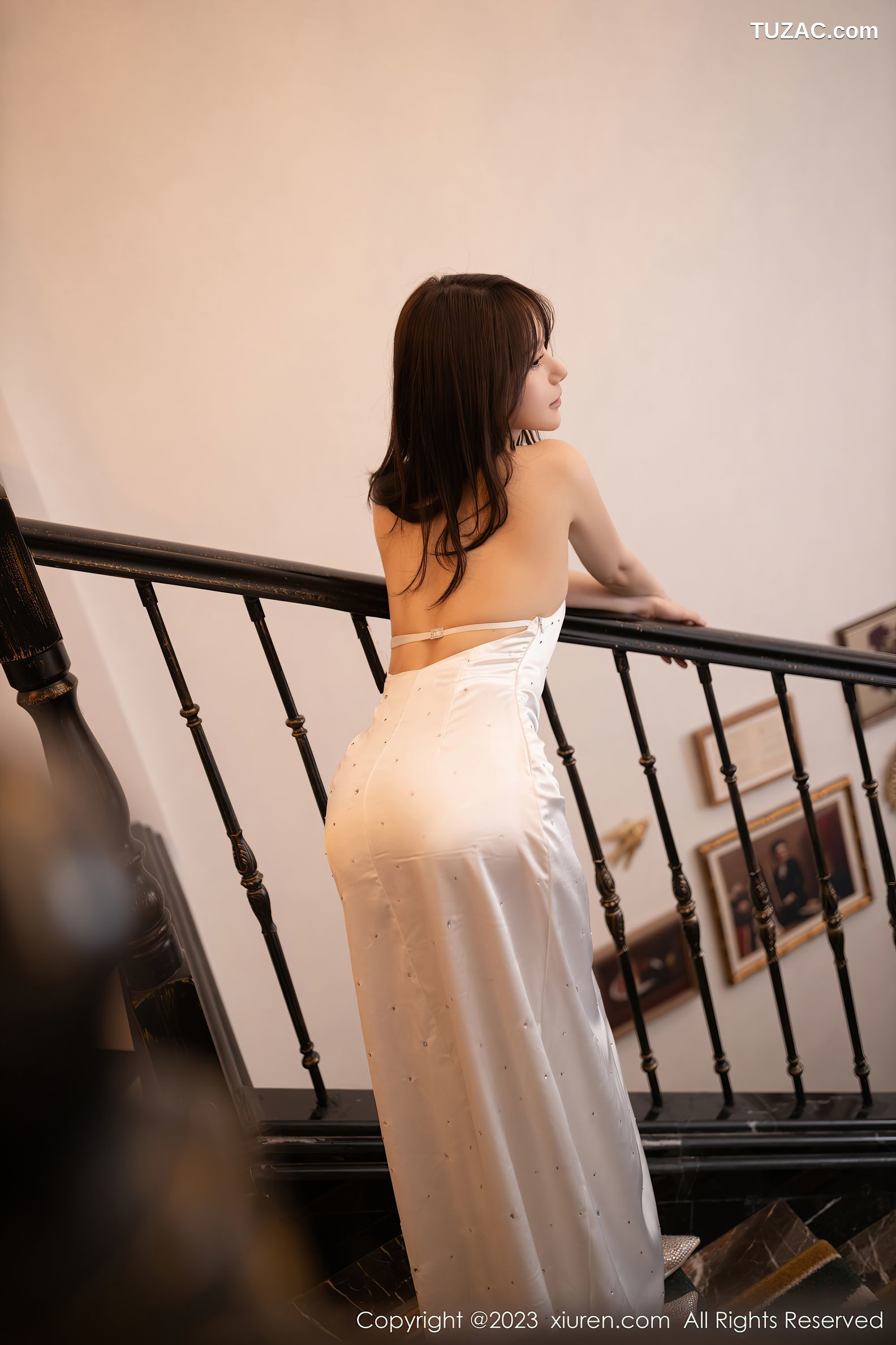 XiuRen秀人网-6732-鱼子酱Fish-白色连衣裙原色丝袜-2023.05.12