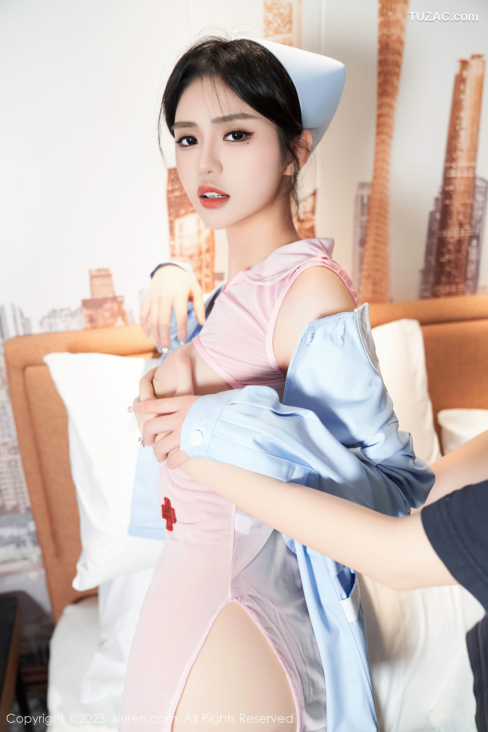 XiuRen秀人网-6745-浅浅Danny-淡蓝护士服粉色情趣服饰-2023.05.16