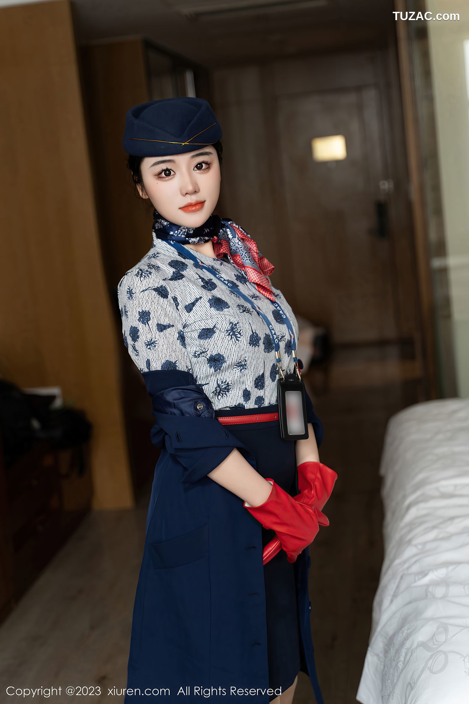 XiuRen秀人网-6790-汐汐爱吃草莓-性感空姐制服黑色内衣-2023.05.24