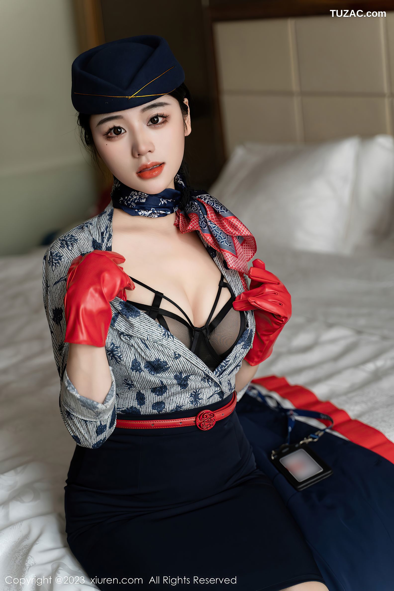 XiuRen秀人网-6790-汐汐爱吃草莓-性感空姐制服黑色内衣-2023.05.24