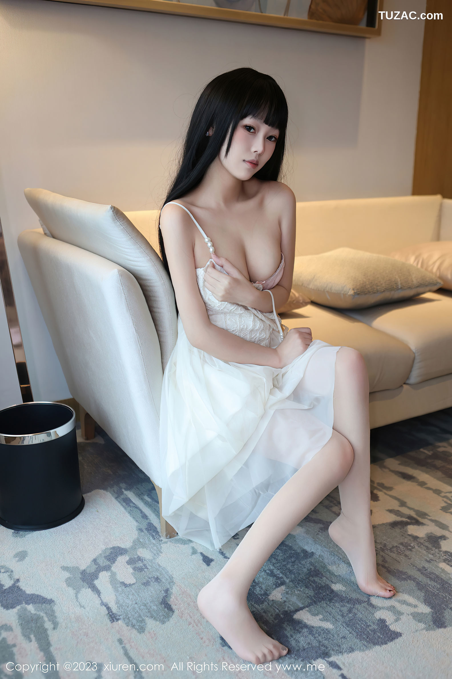 XiuRen秀人网-6828-早川京子-白色吊带连衣裙粉色内衣超薄肉丝-2023.05.31