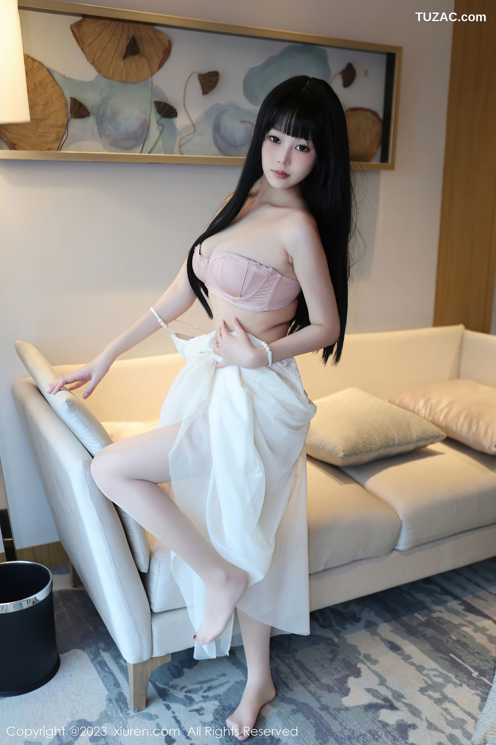 XiuRen秀人网-6828-早川京子-白色吊带连衣裙粉色内衣超薄肉丝-2023.05.31
